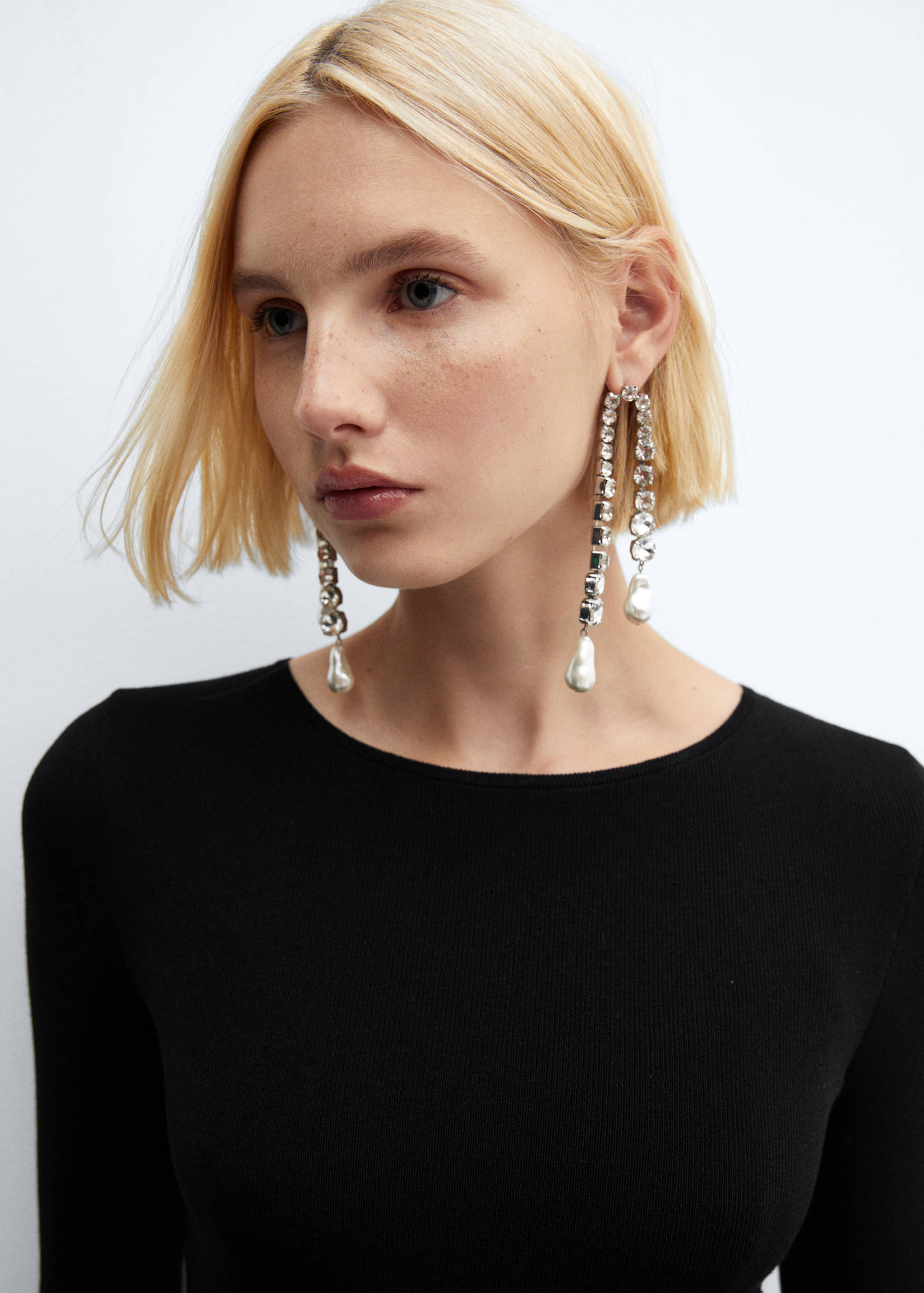 Metallic dress with slit detail - Details of the article 1