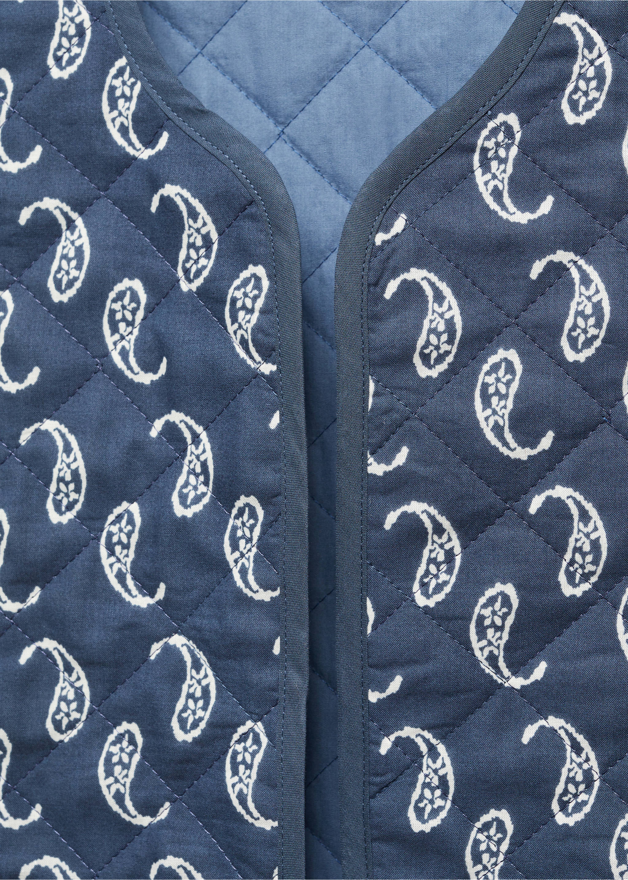 Gilet en imprimé cachemire - Détail de l'article 8, Bleu. Ref: 57069215-00.