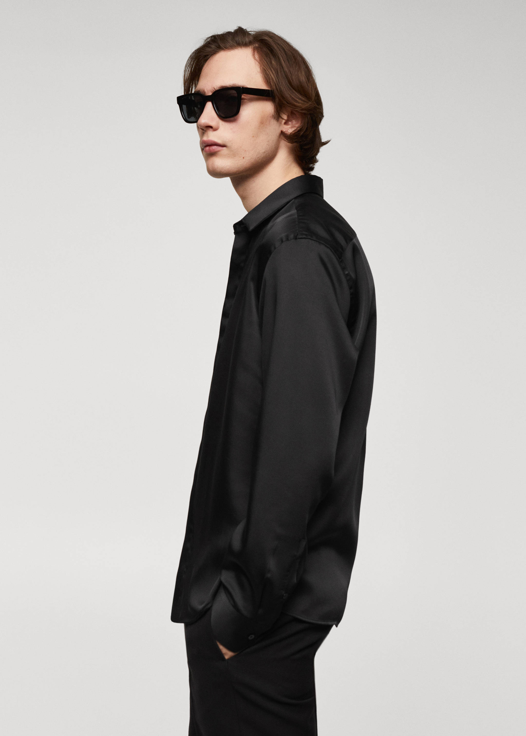 Satin finish flowy shirt - Details of the article 2