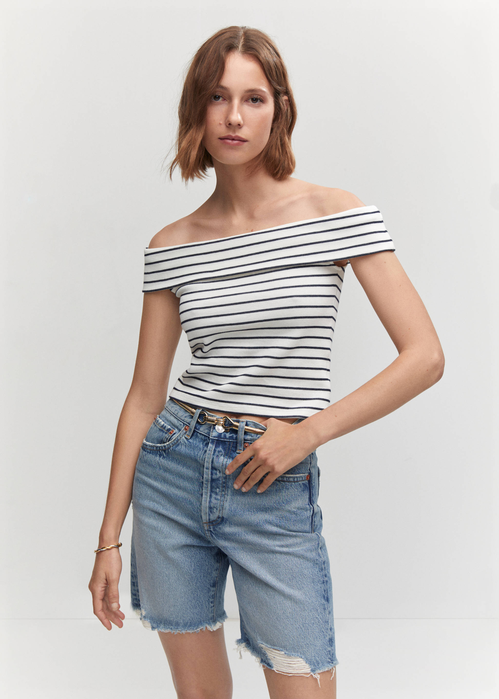 Τοπ off-shoulder - Μεσαίο πλάνο