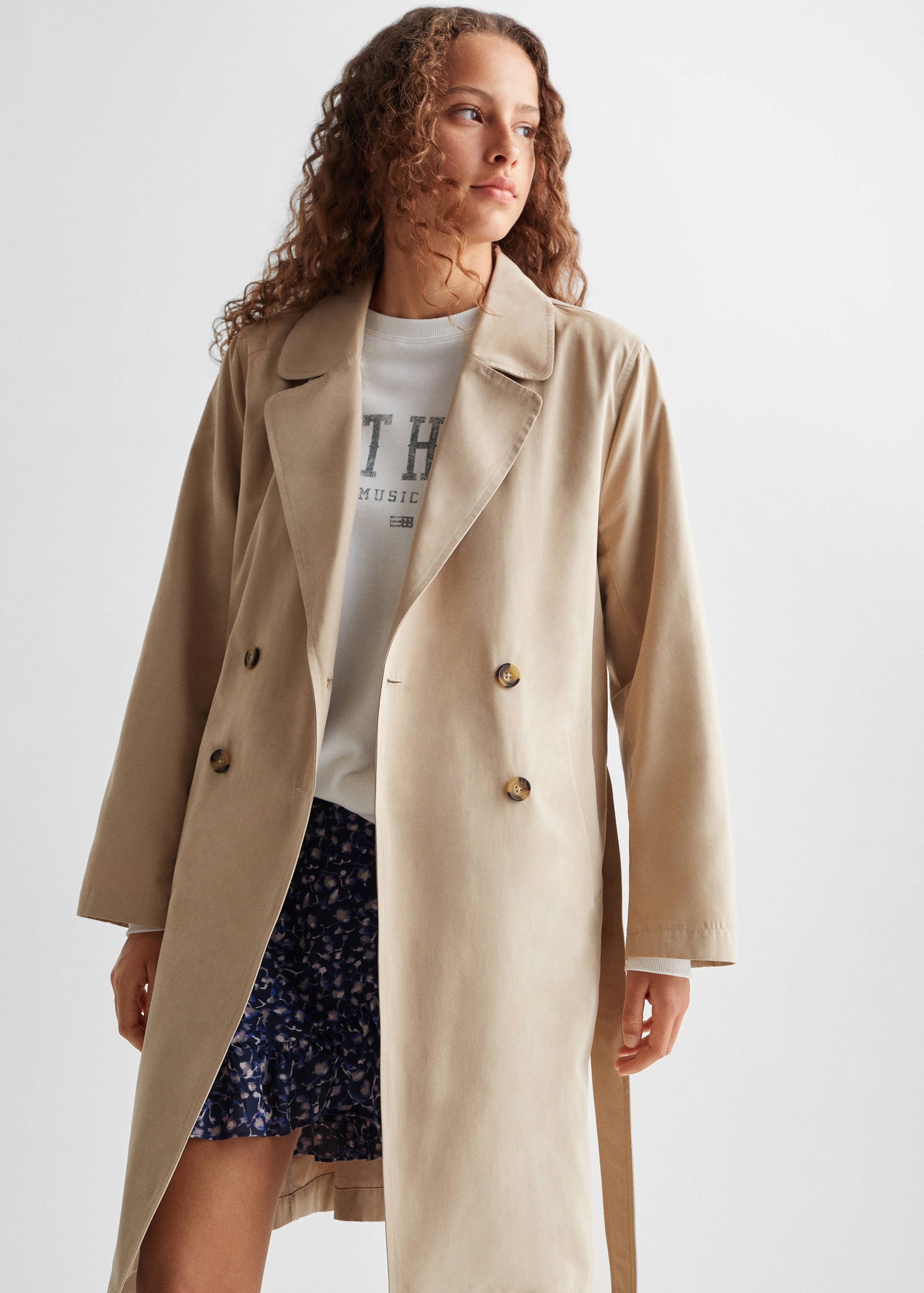 Classic trench coat with belt - Details of the article 4
