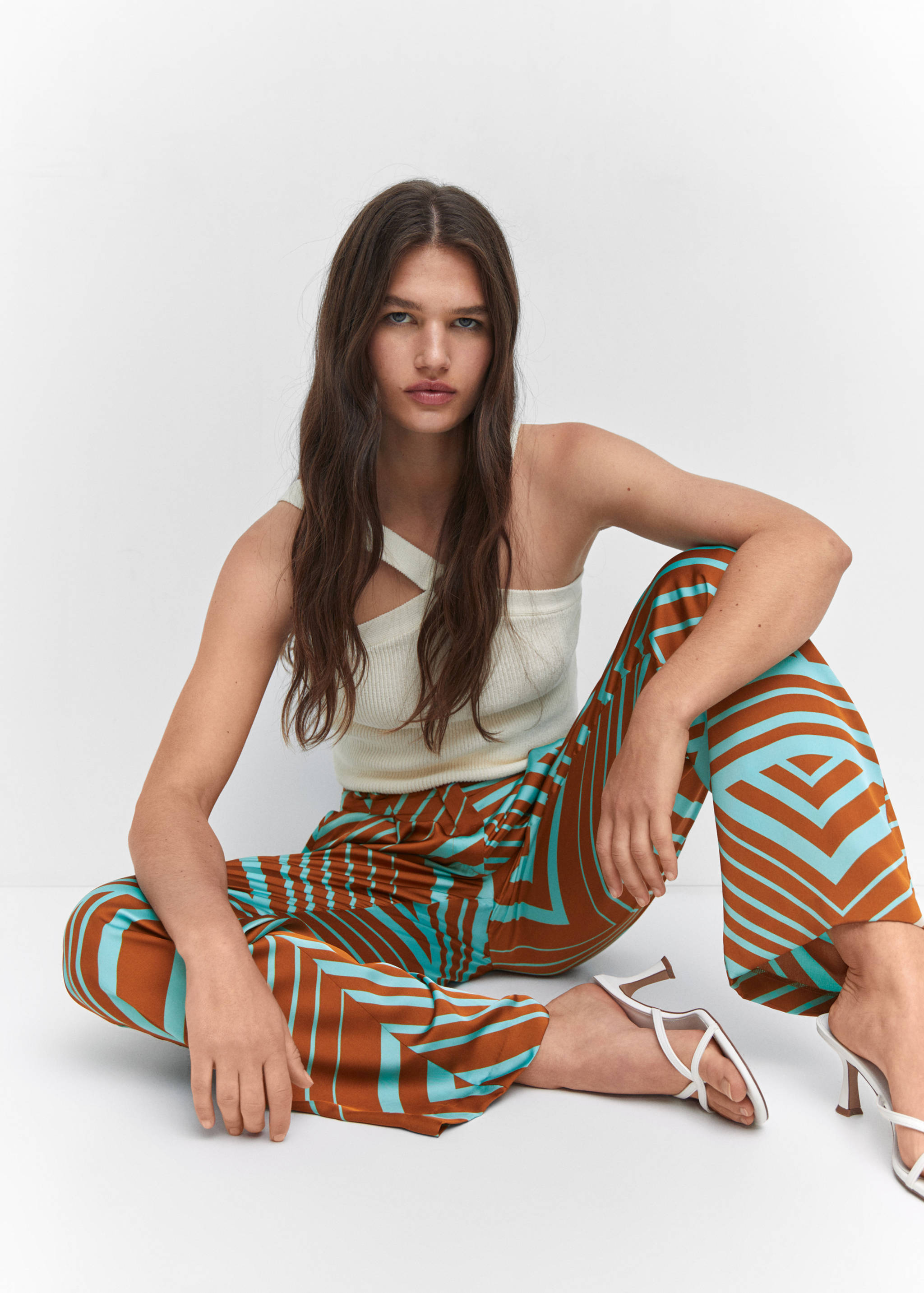 Satin printed pants - Details of the article 2
