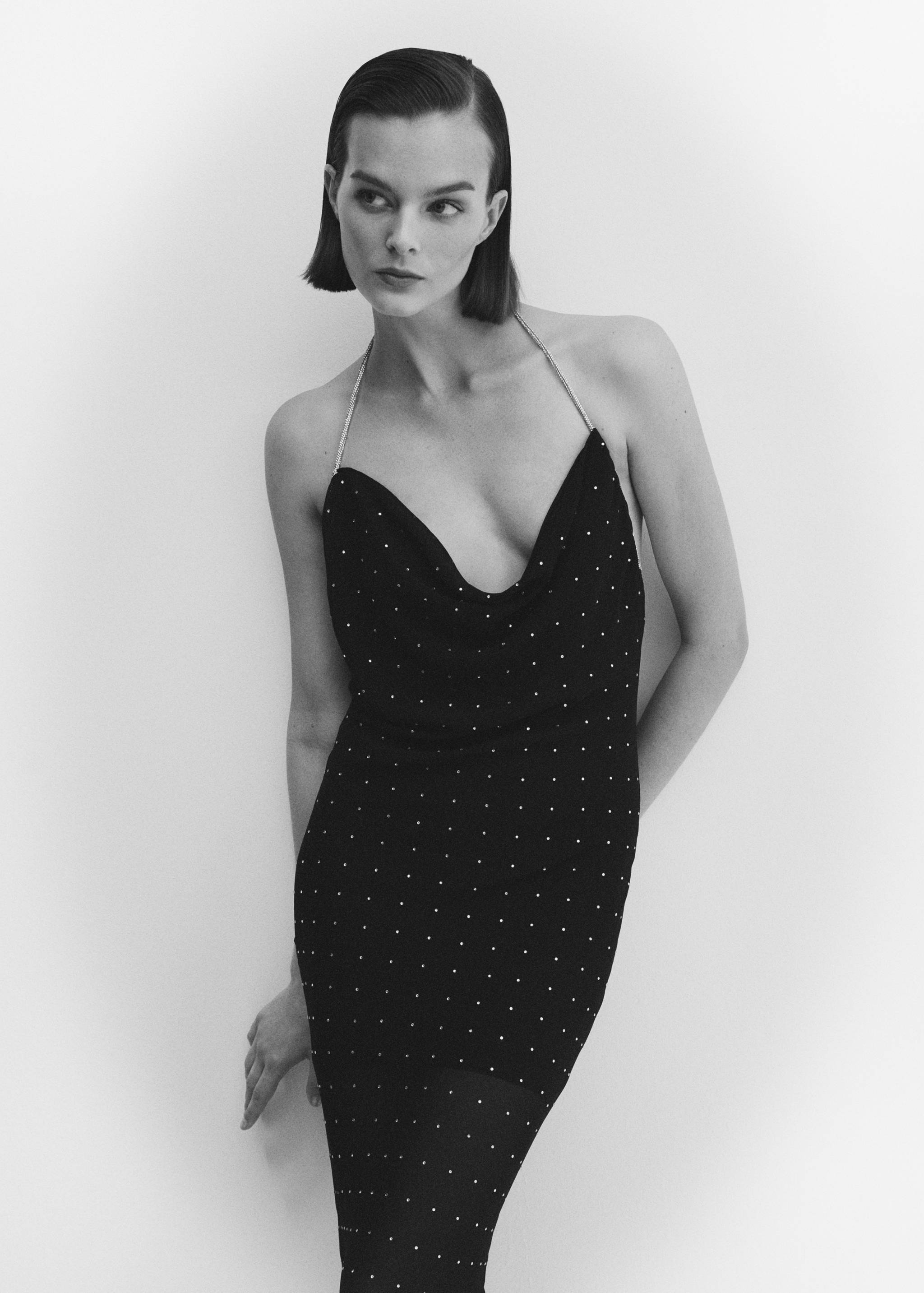 Strasskleid mit drapiertem Ausschnitt - Detail des Artikels 2