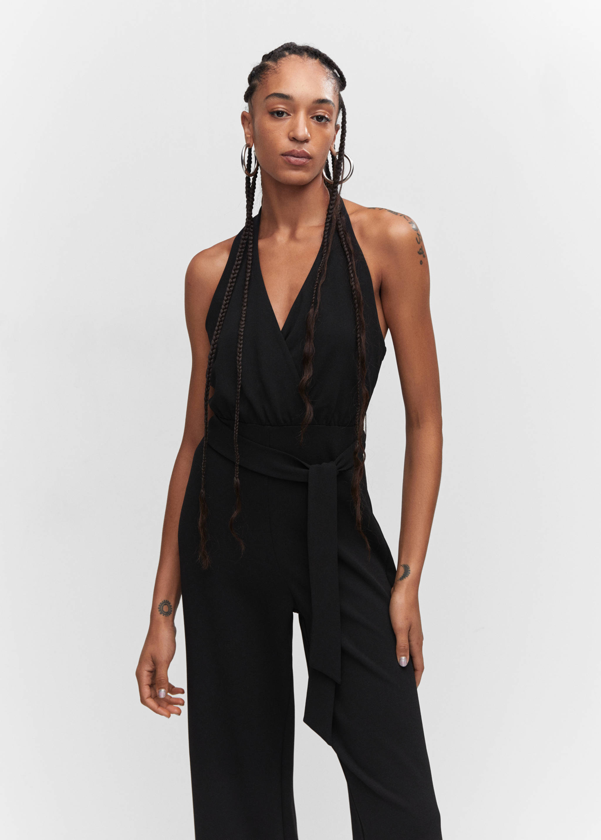 Halter jumpsuit with bow detail - Medium plane