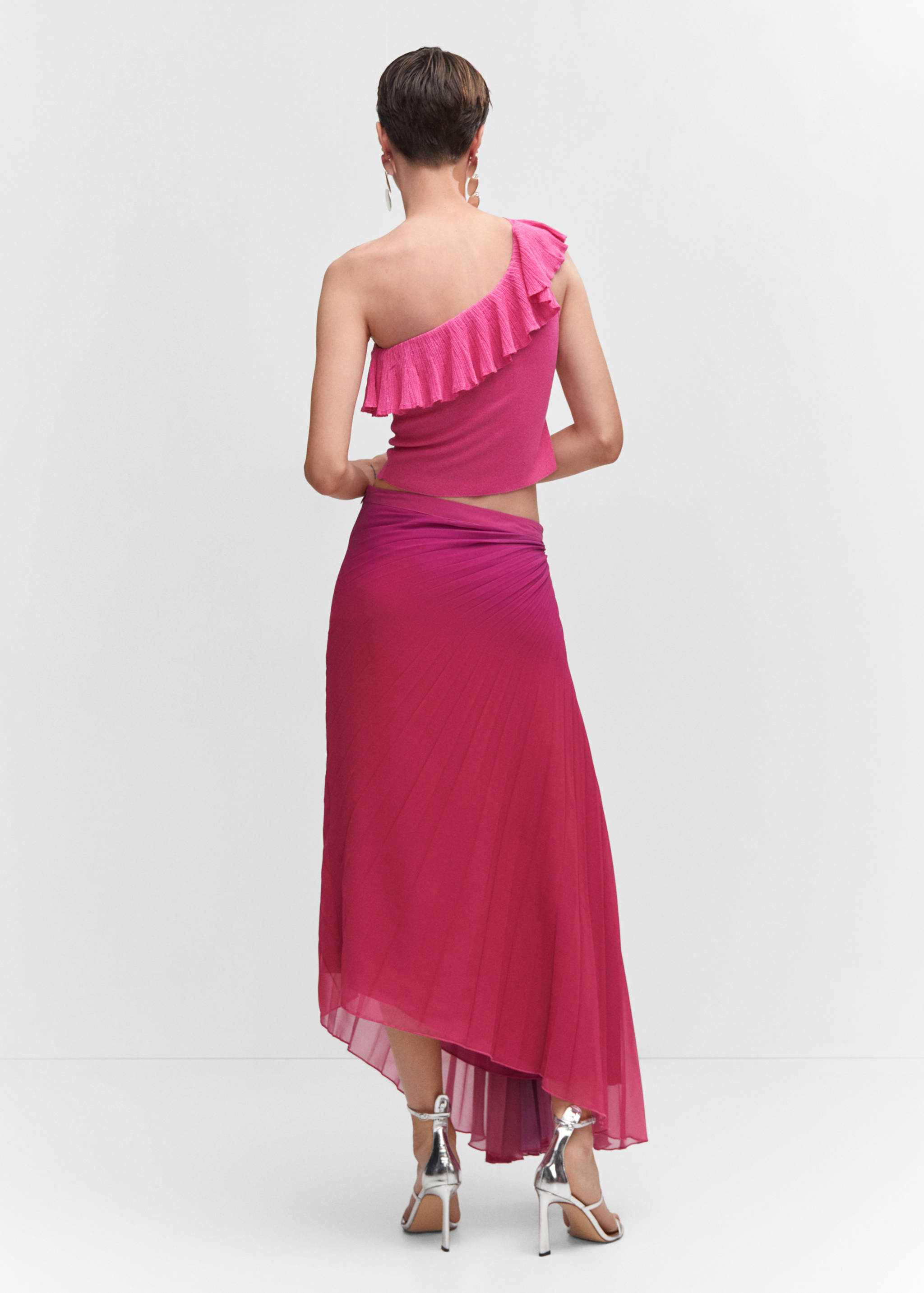 Asymmetrical ruffle top - Reverse of the article