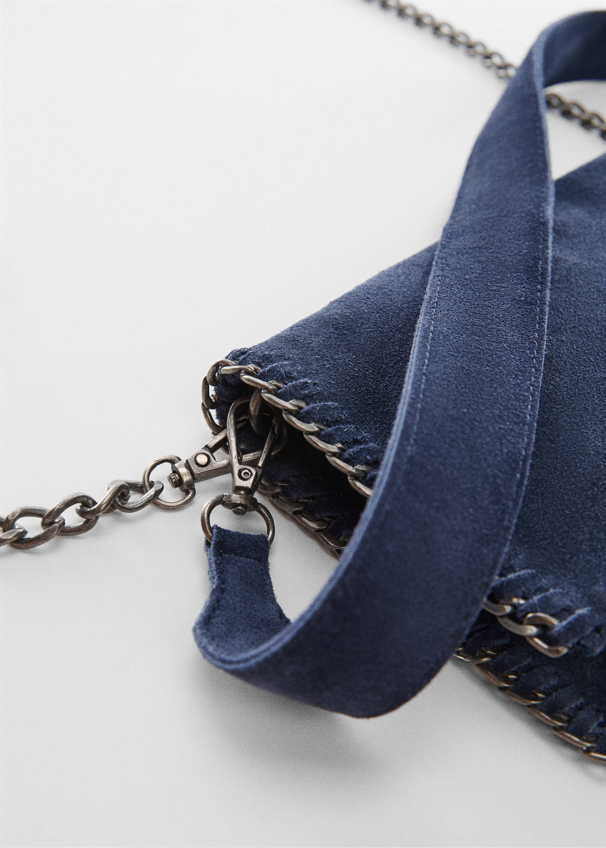 Flap cross-body bag - Details of the article 1