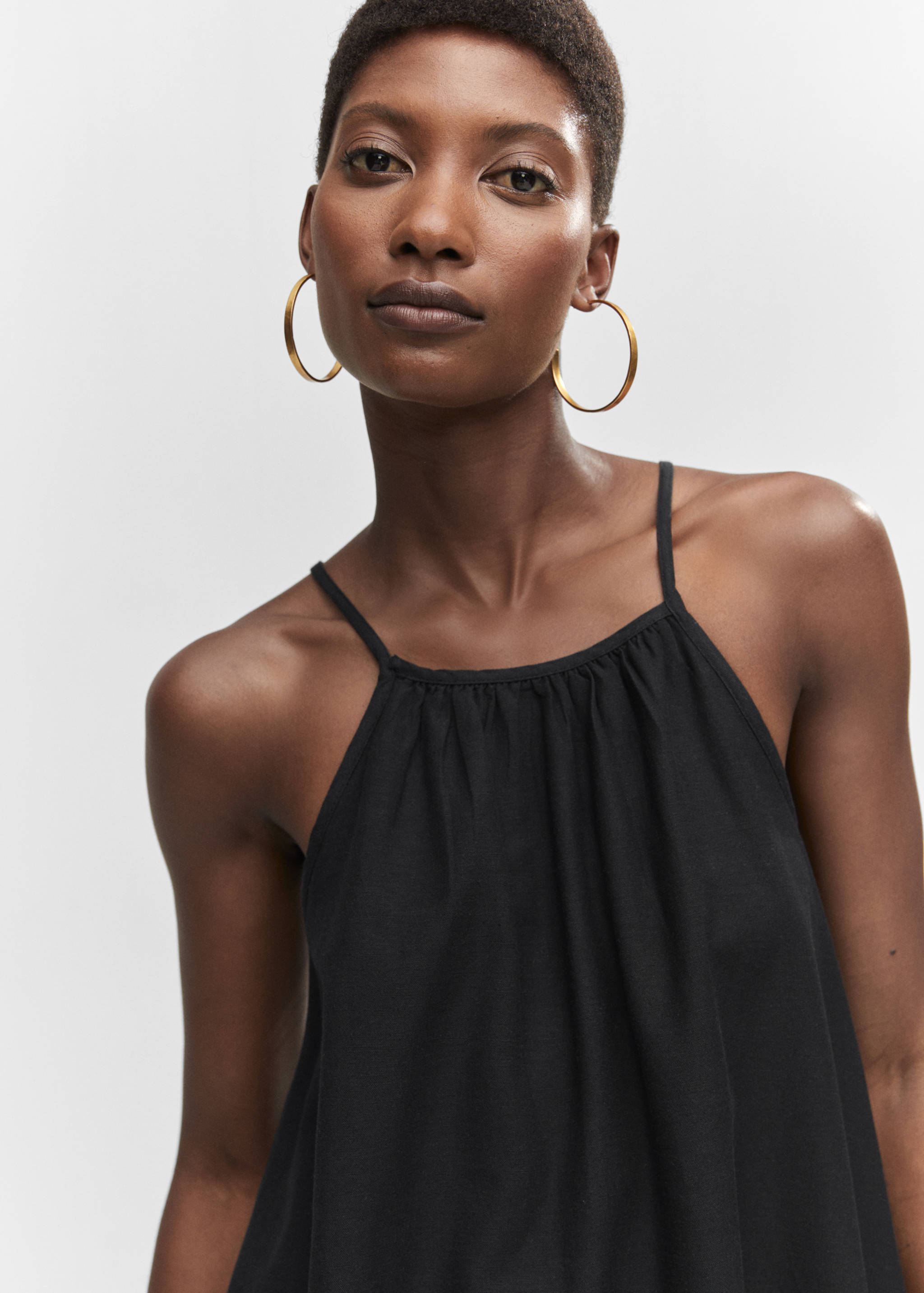 Vestido pormenores bordados - Pormenor do artigo 1