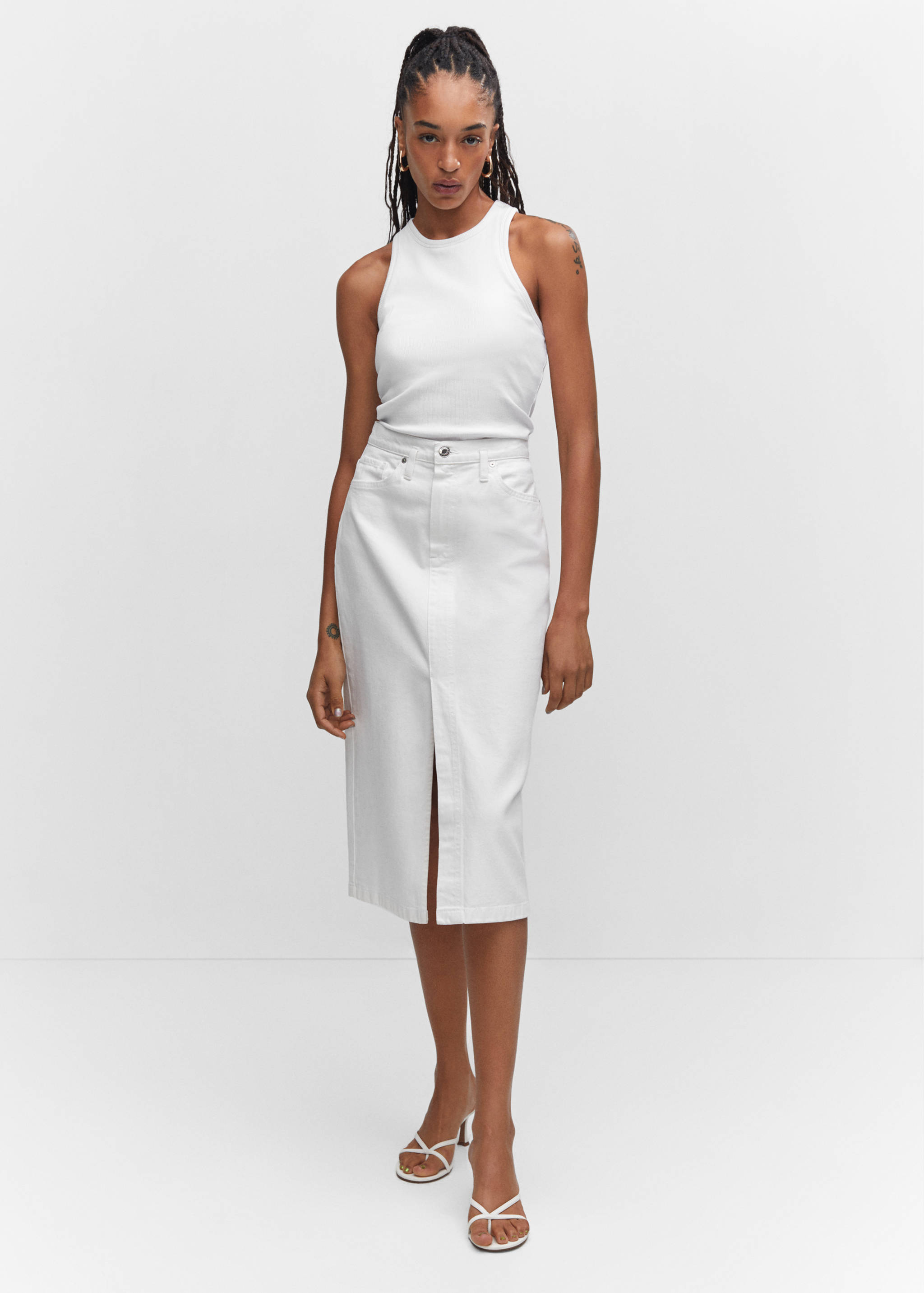 Halter top with low-cut back - General plane