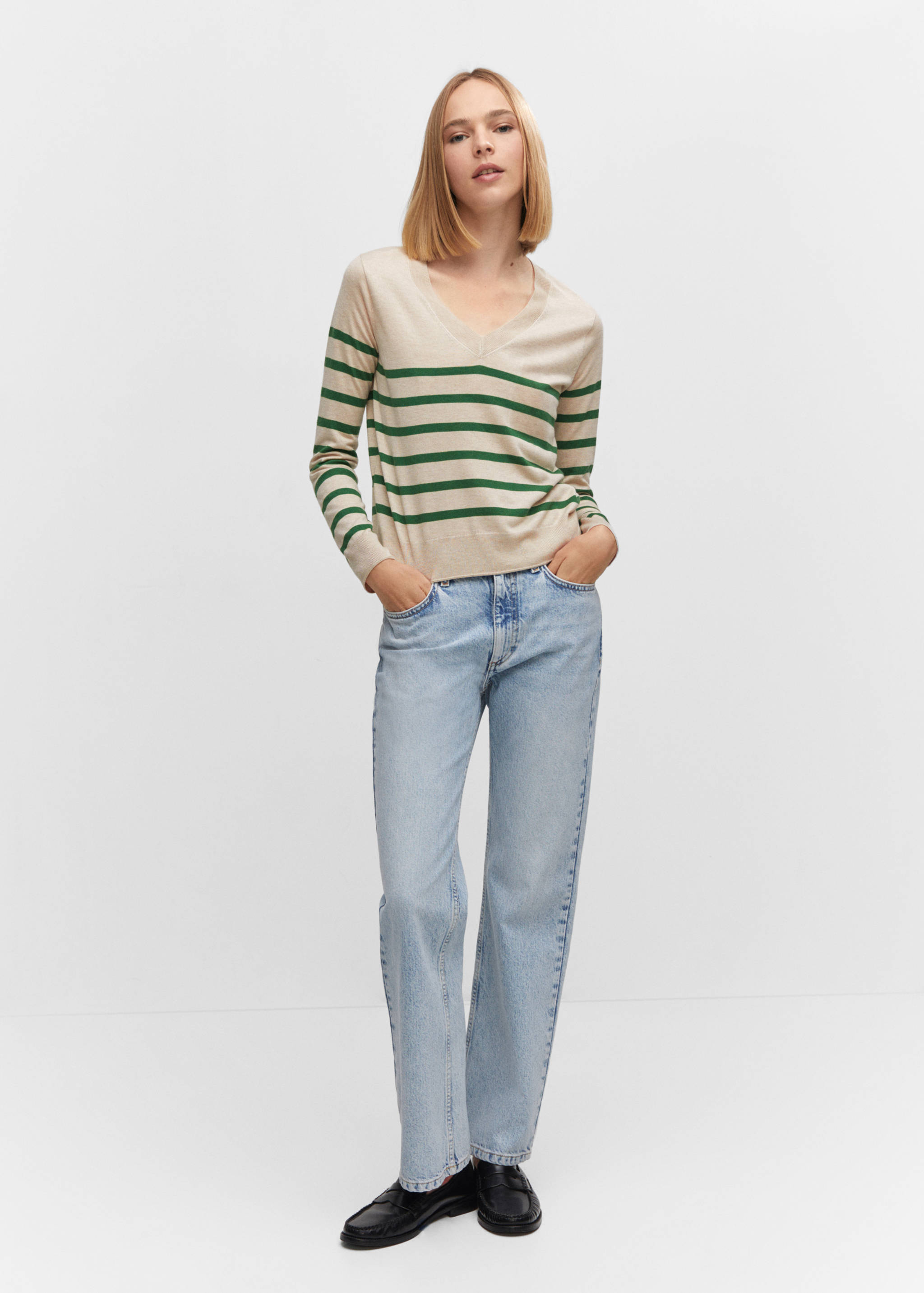 Striped fine-knit sweater - General plane