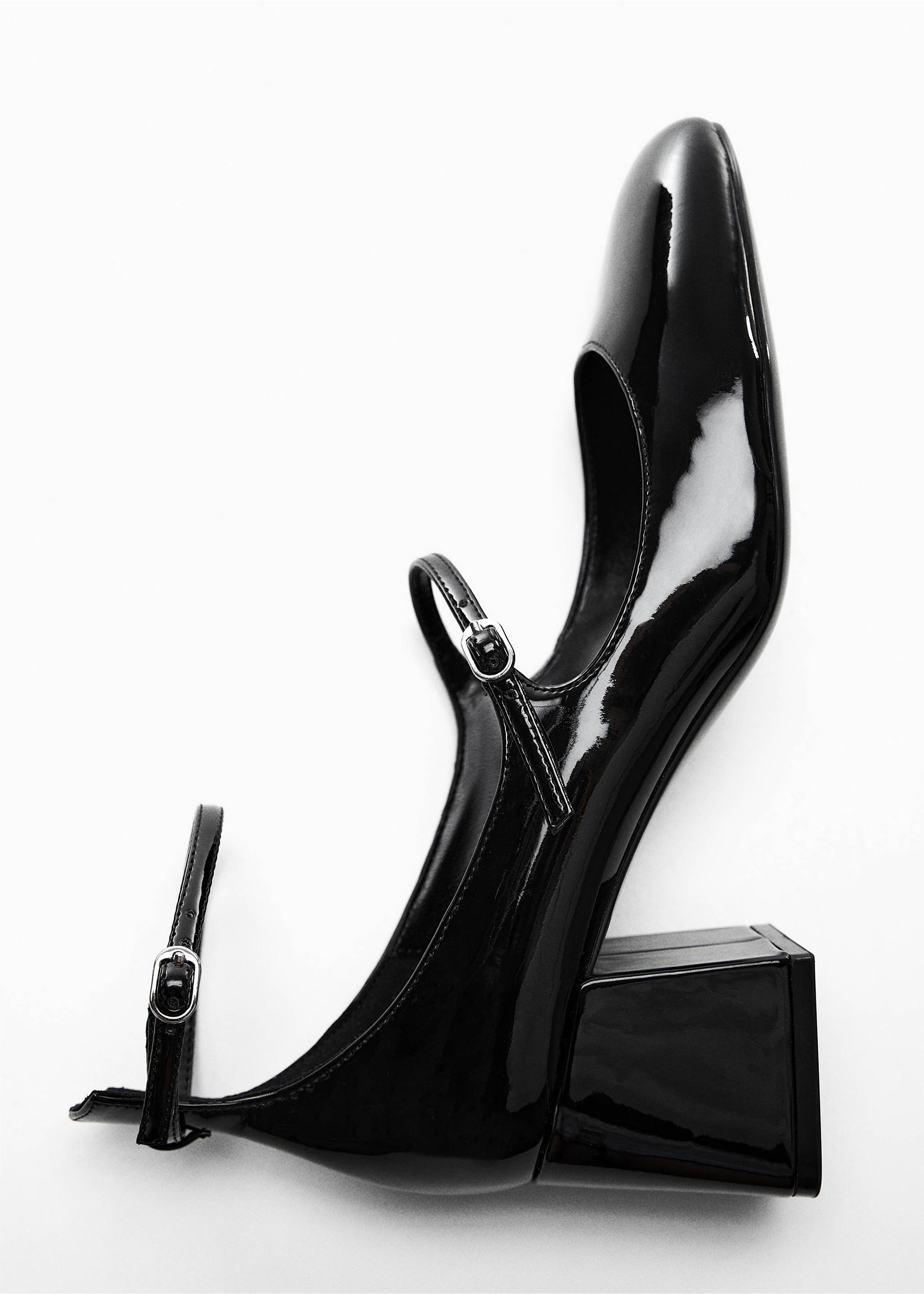 Patent leather-effect shoes with buckle - Details of the article 5, Black. Ref: 57074417-00.