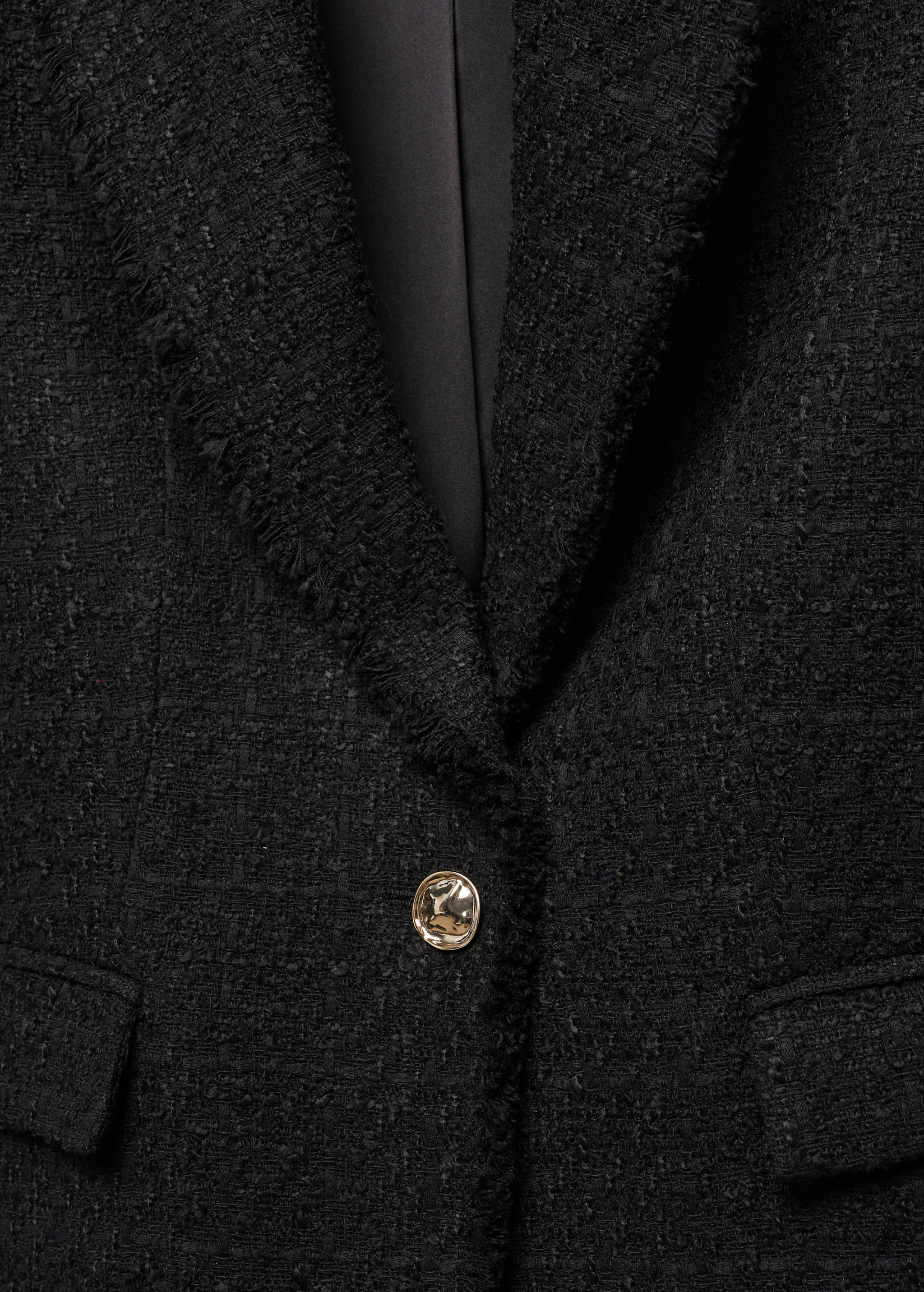 Tweed blazer with jewel button - Details of the article 8