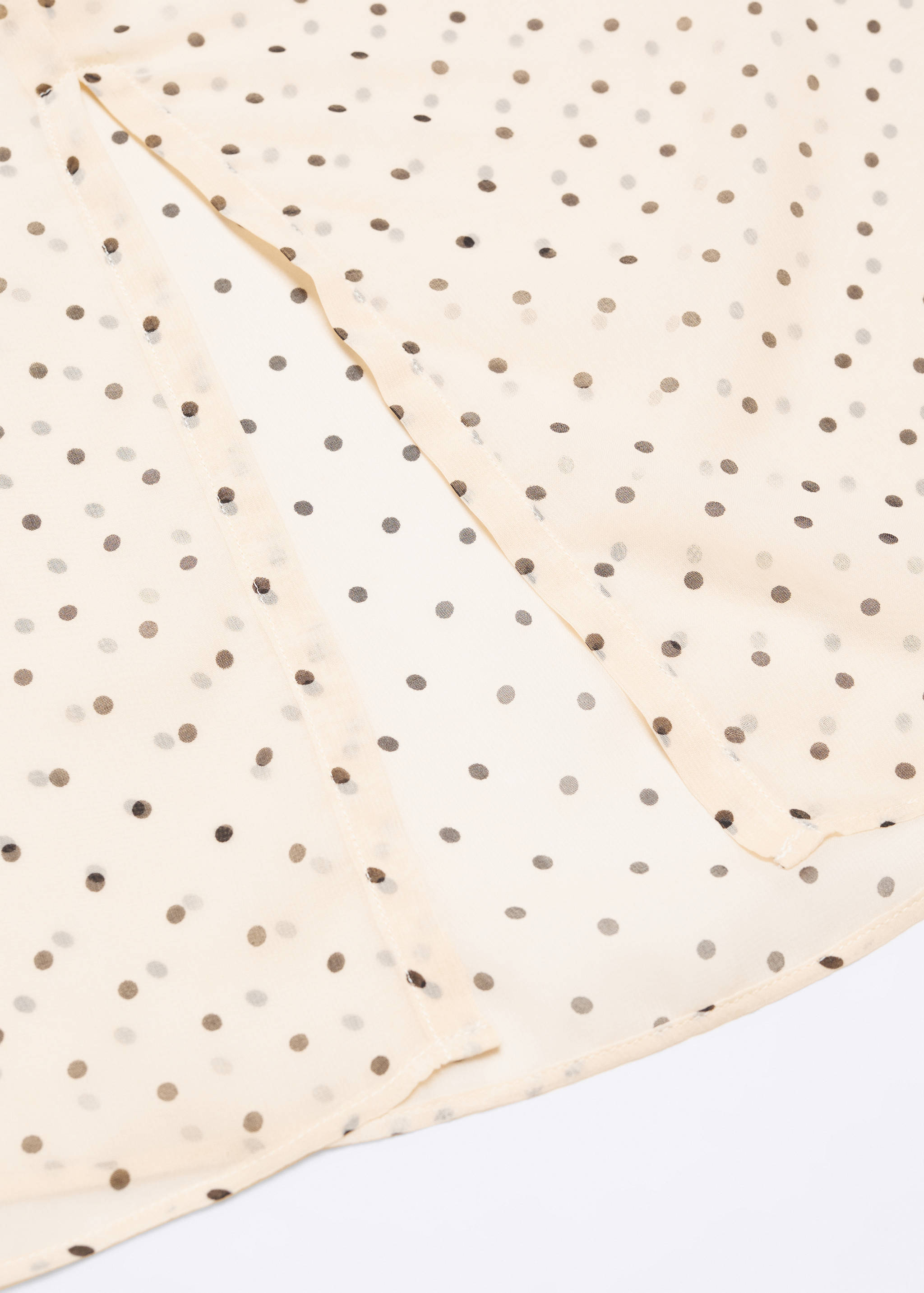 Halvtransparent prickig kjol - Detaljer om artikeln 8