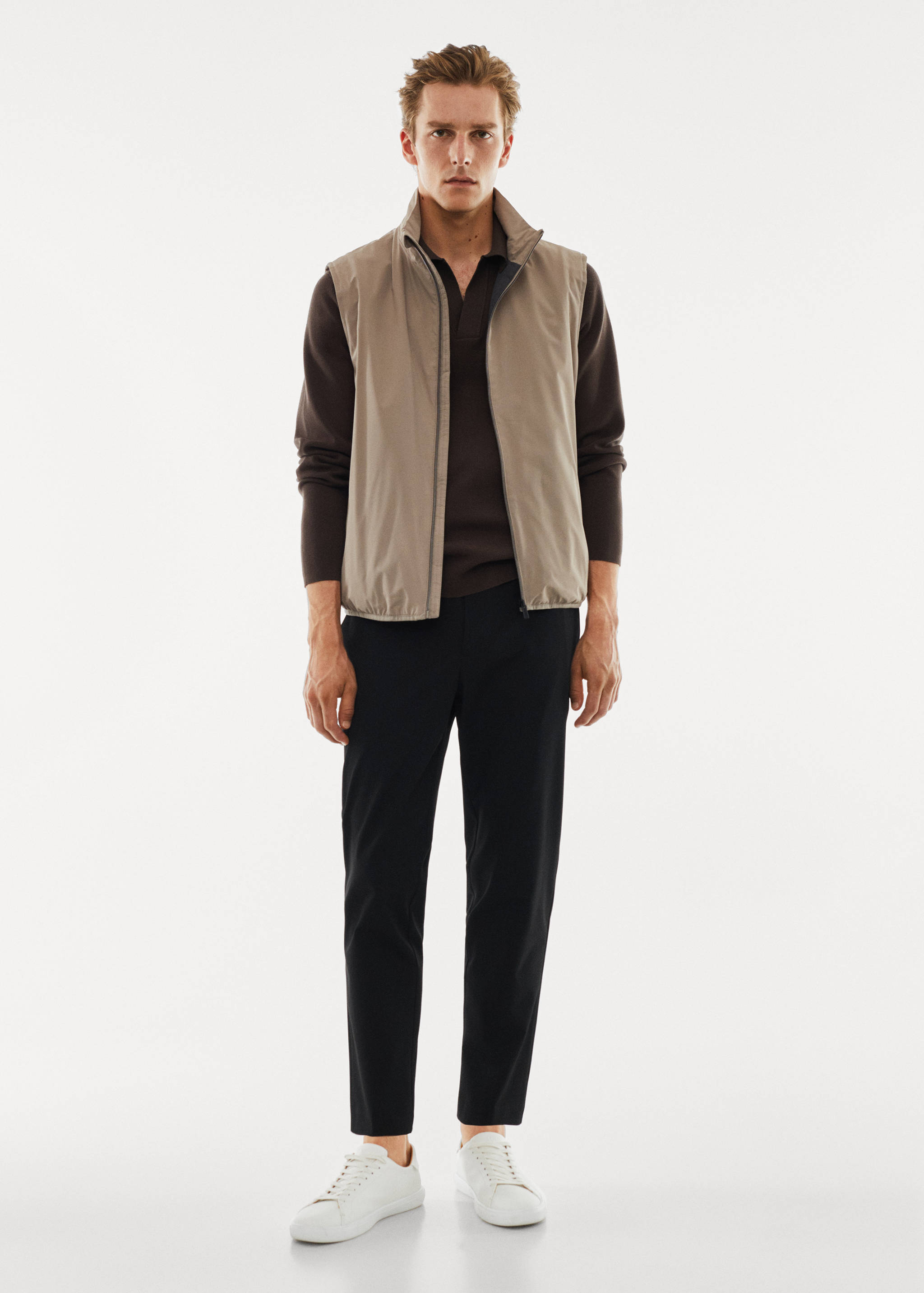 Lightweight quilted water-repellent quilted gilet - General plane