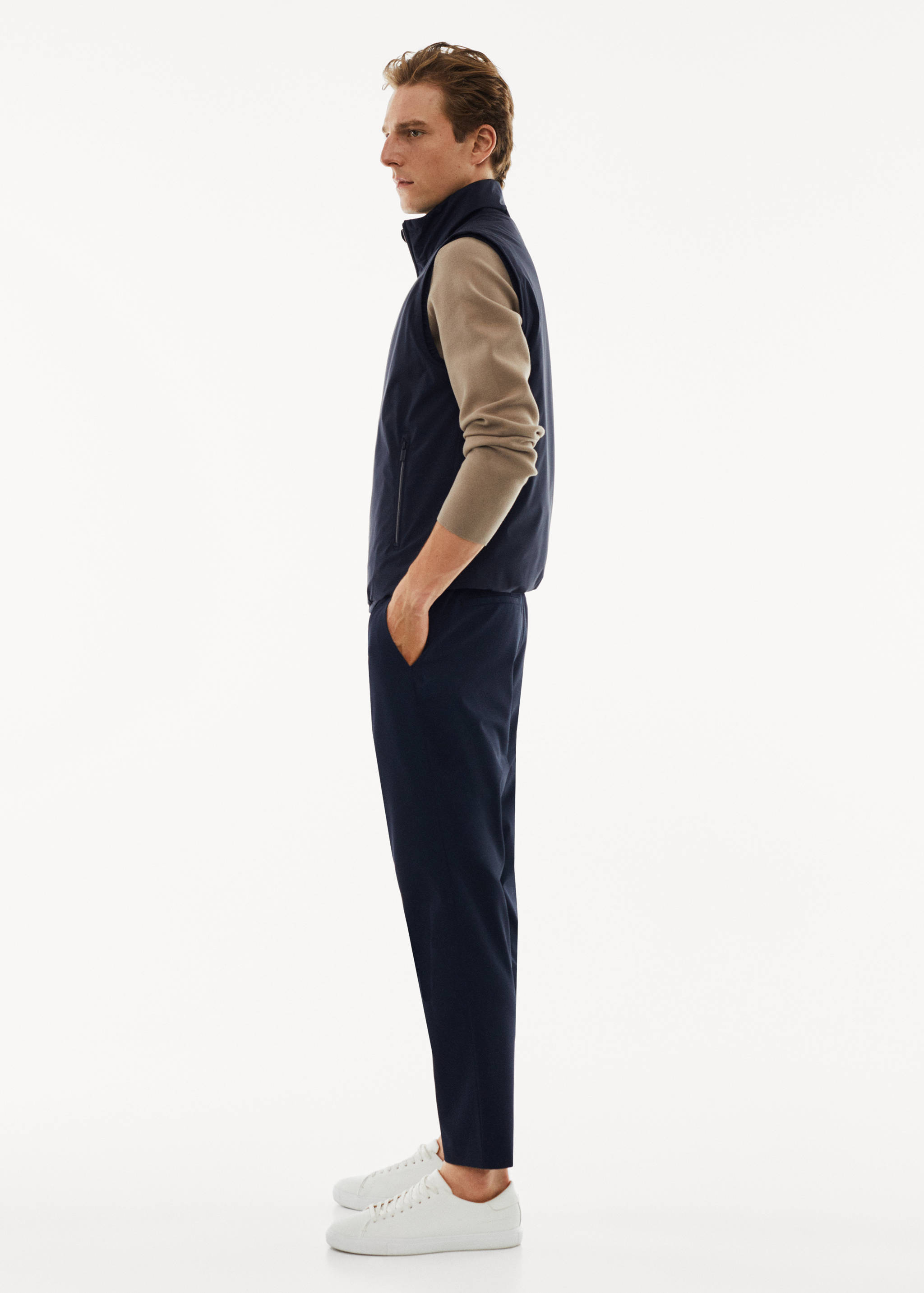 Lightweight quilted water-repellent quilted gilet - Details of the article 2