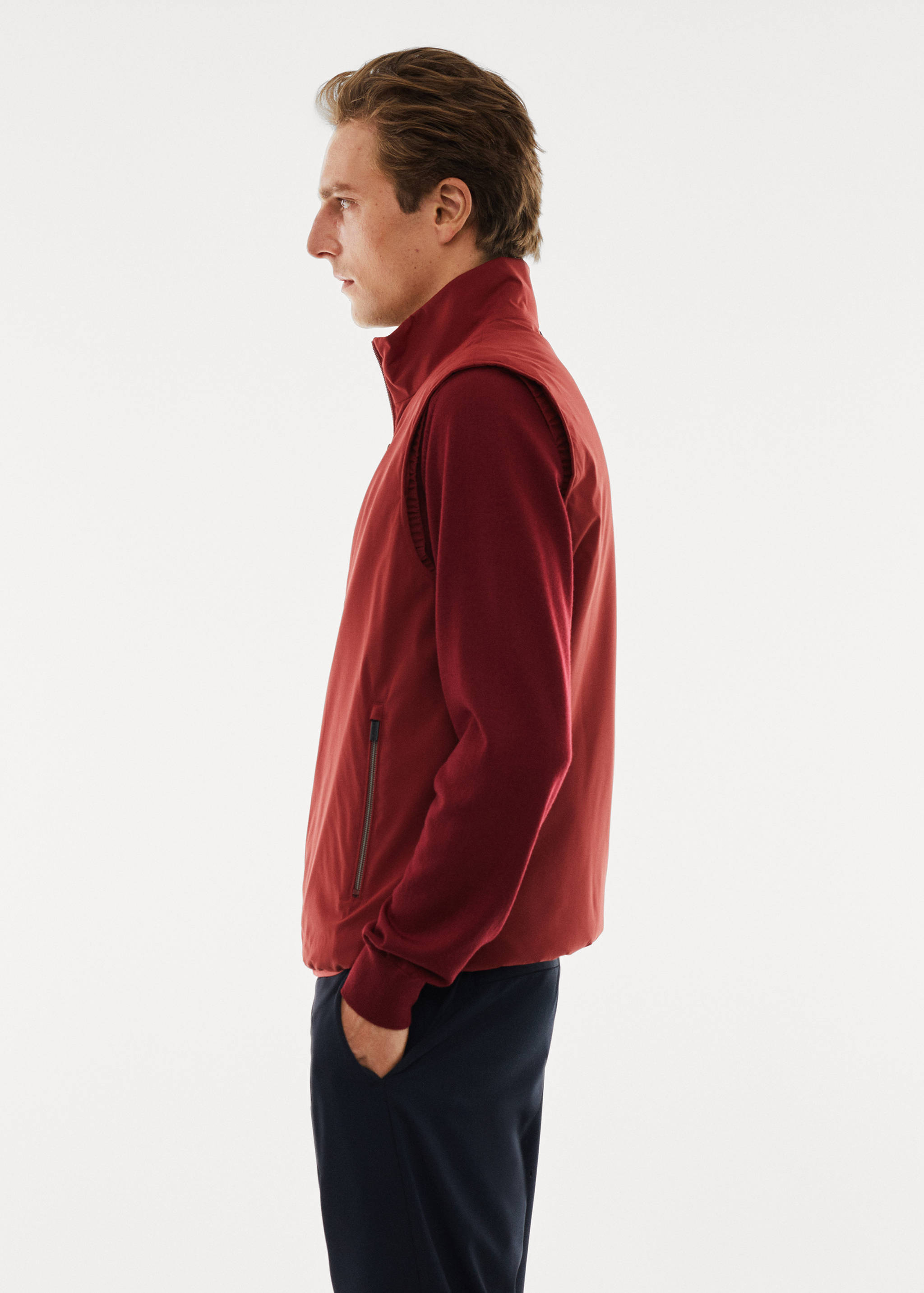 Lightweight quilted water-repellent quilted gilet - Details of the article 2