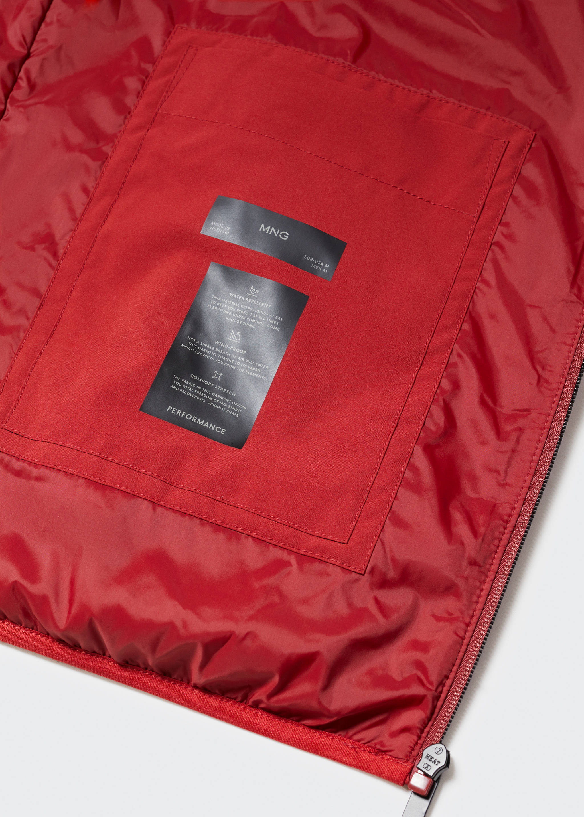 Lightweight quilted water-repellent quilted gilet - Details of the article 8