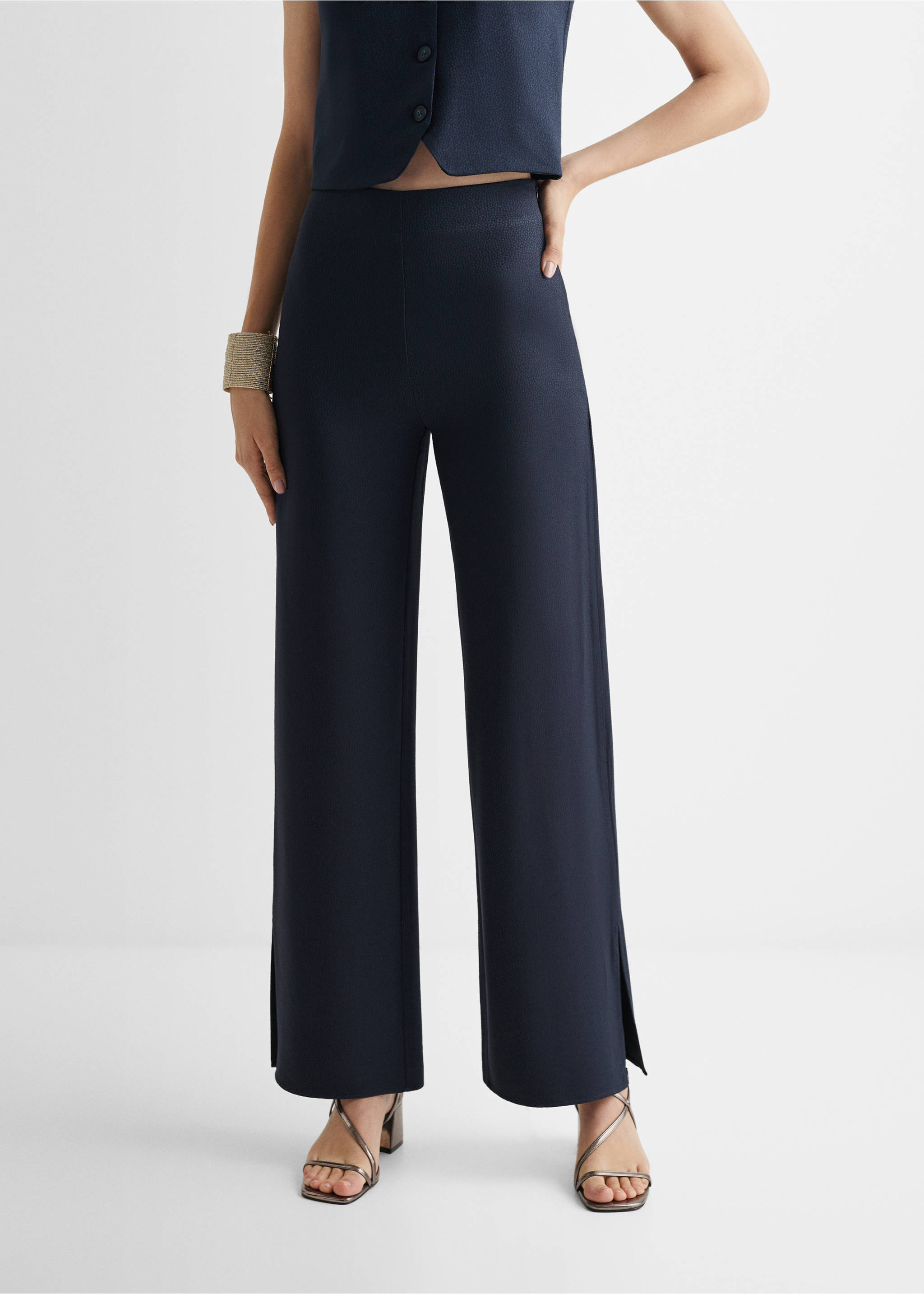 Gerade Hose mit Schlitzen - Detail des Artikels 6, Dunkles Marineblau. Ref: 57074768-00.