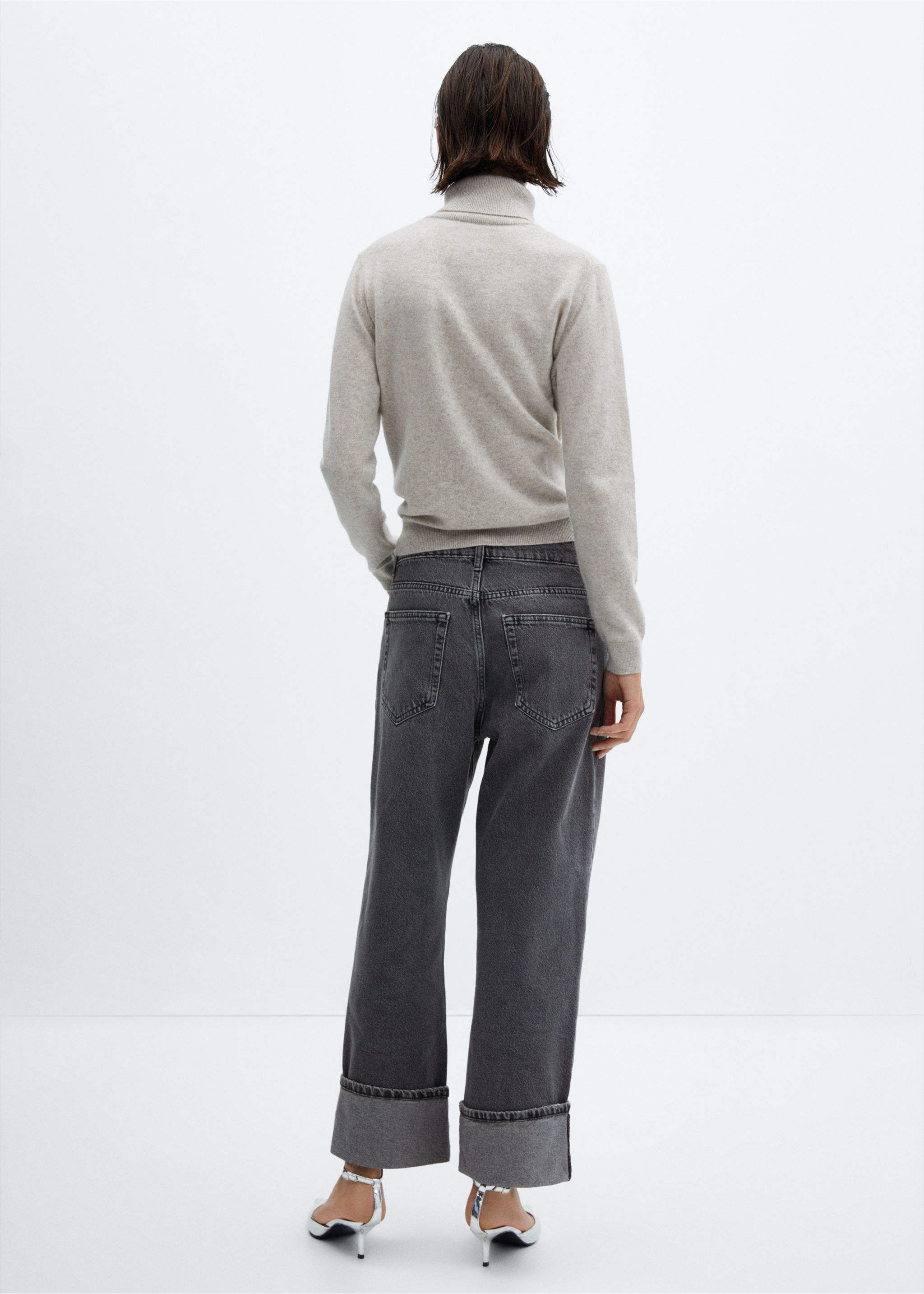 Wideleg jeans with turned-up hem - Reverse of the article