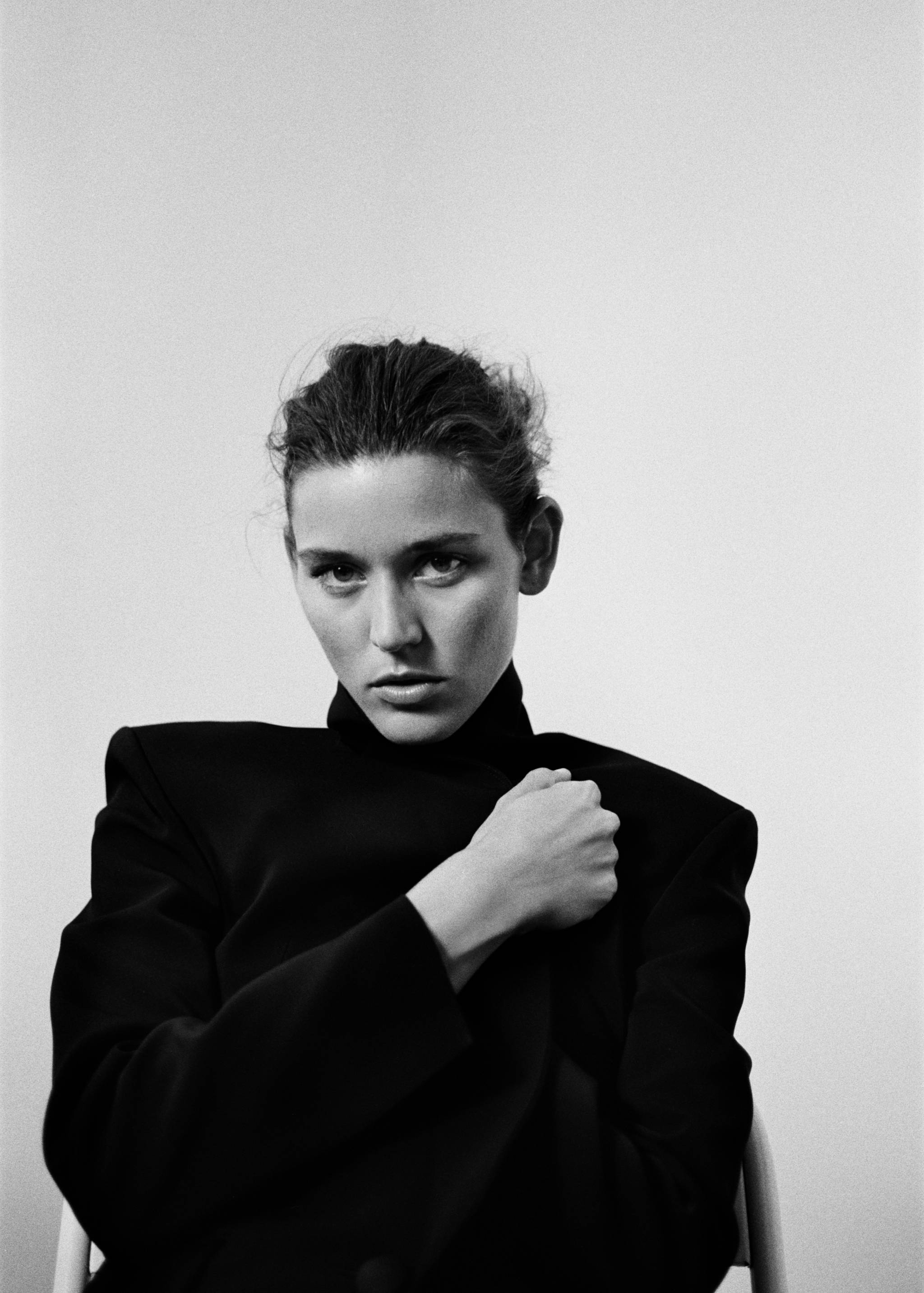 Suit jacket with satin details - Details of the article 6