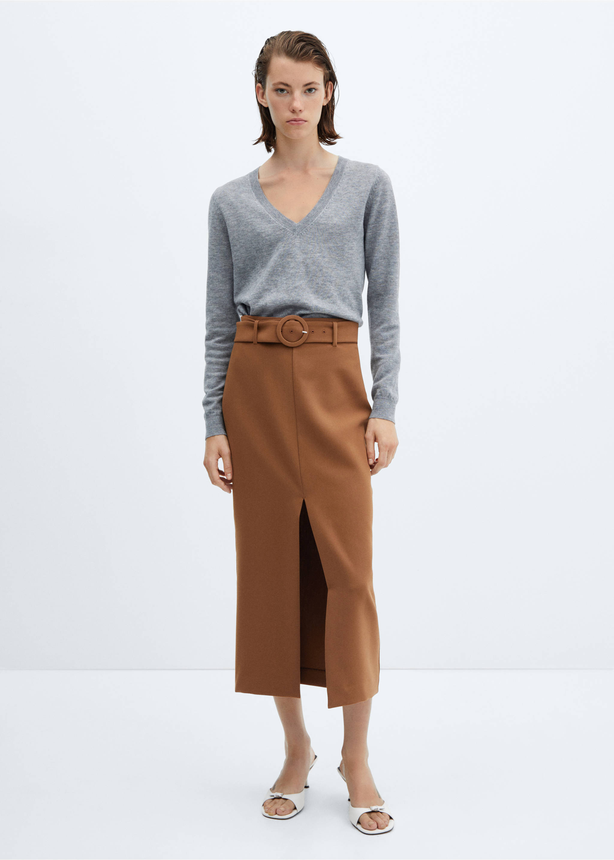 Skirt with slit and belt - General plane, Medium Brown. Ref: 57075138-00.