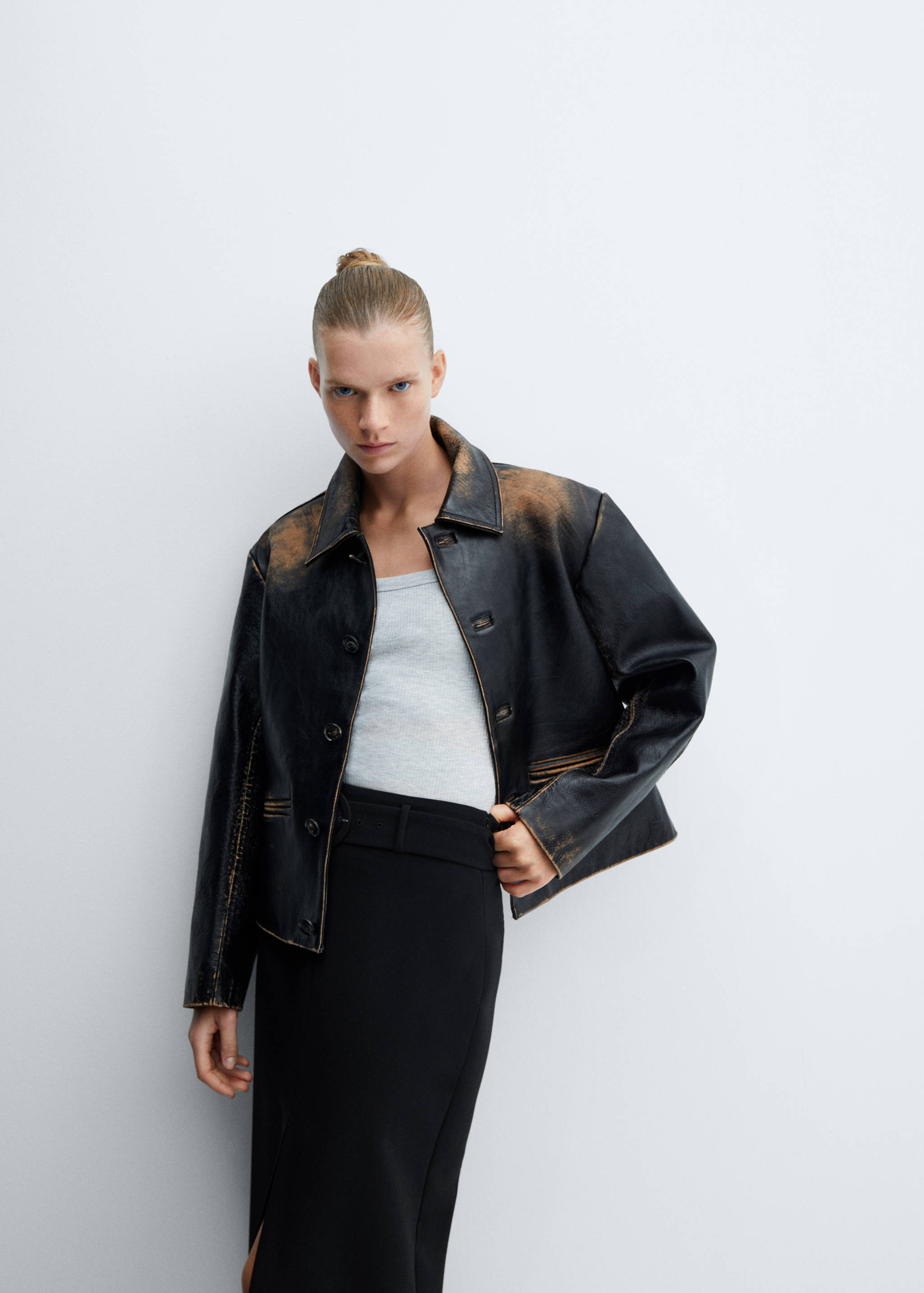 Rock mit Gürtel und Schlitz - Detail des Artikels 2