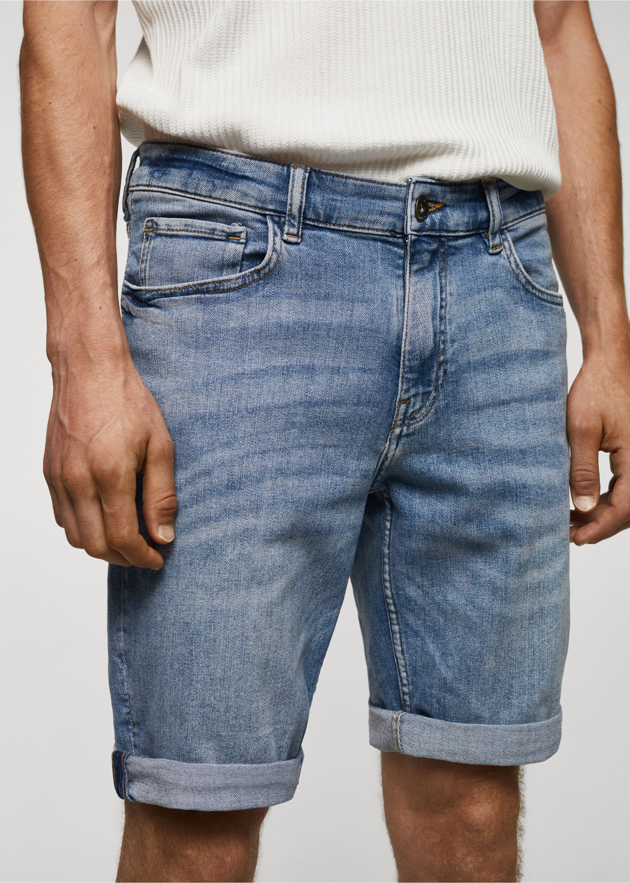 Slim-fit denim bermuda shorts - Details of the article 1