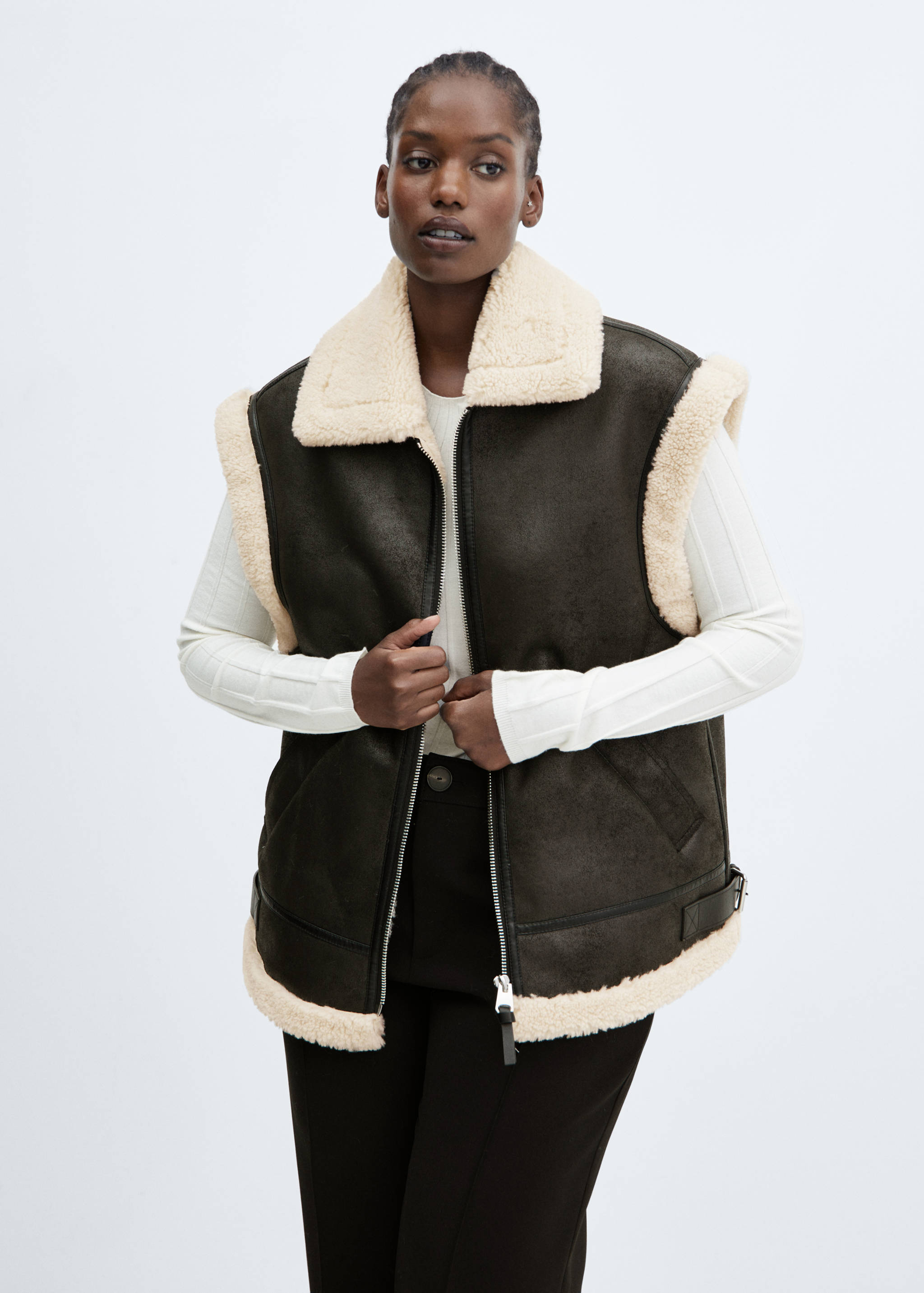 Shearling-lined faux-leather gilet - Details of the article 5