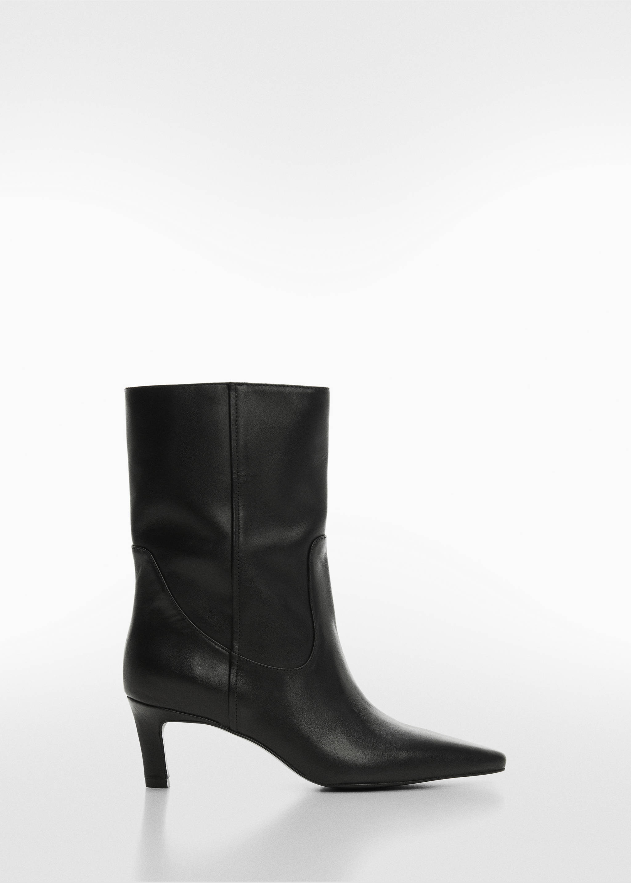 Leather boots with kitten heels - Article without model, Black. Ref: 57076031-00.