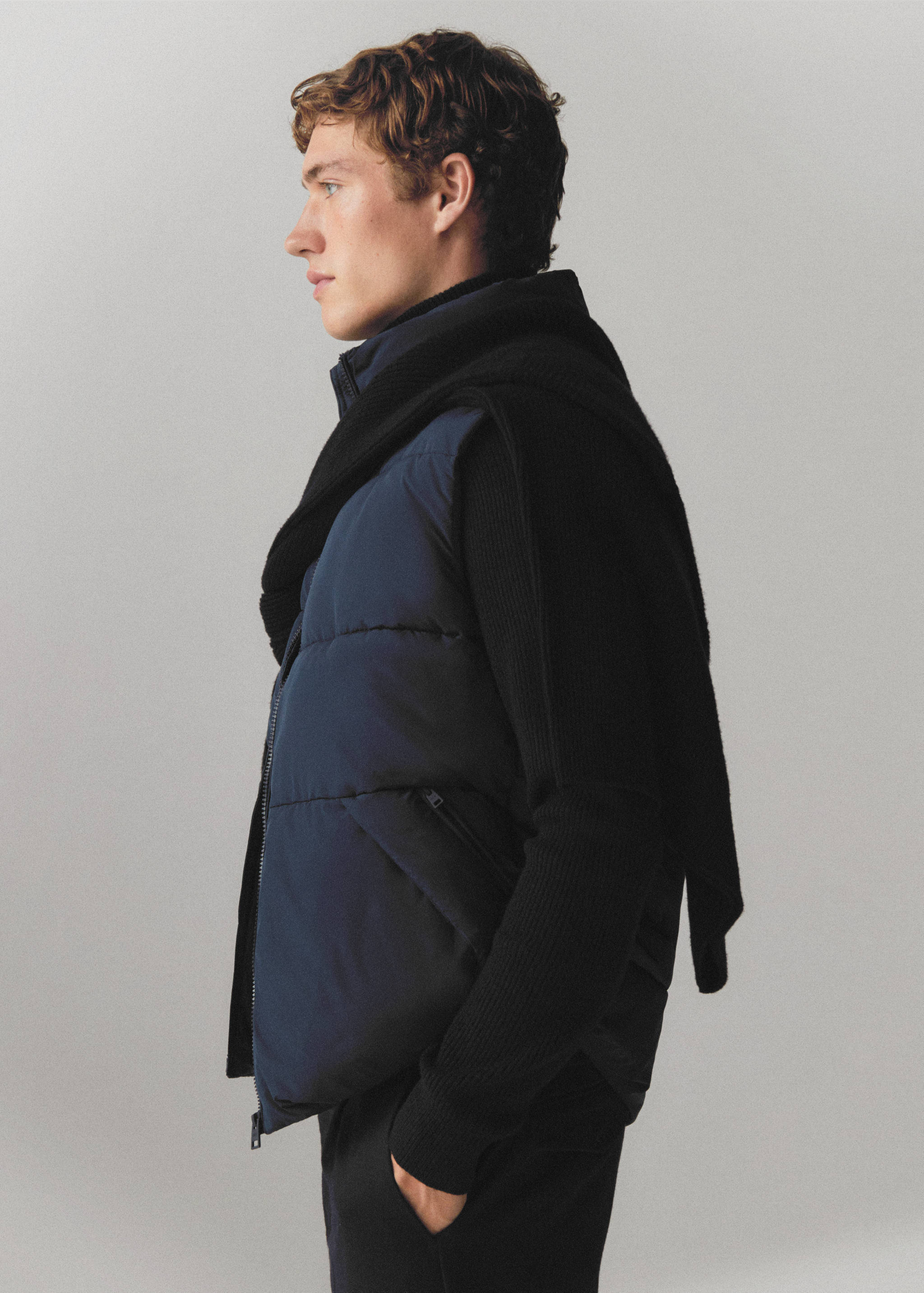 Water-repellent quilted vest - Details of the article 5