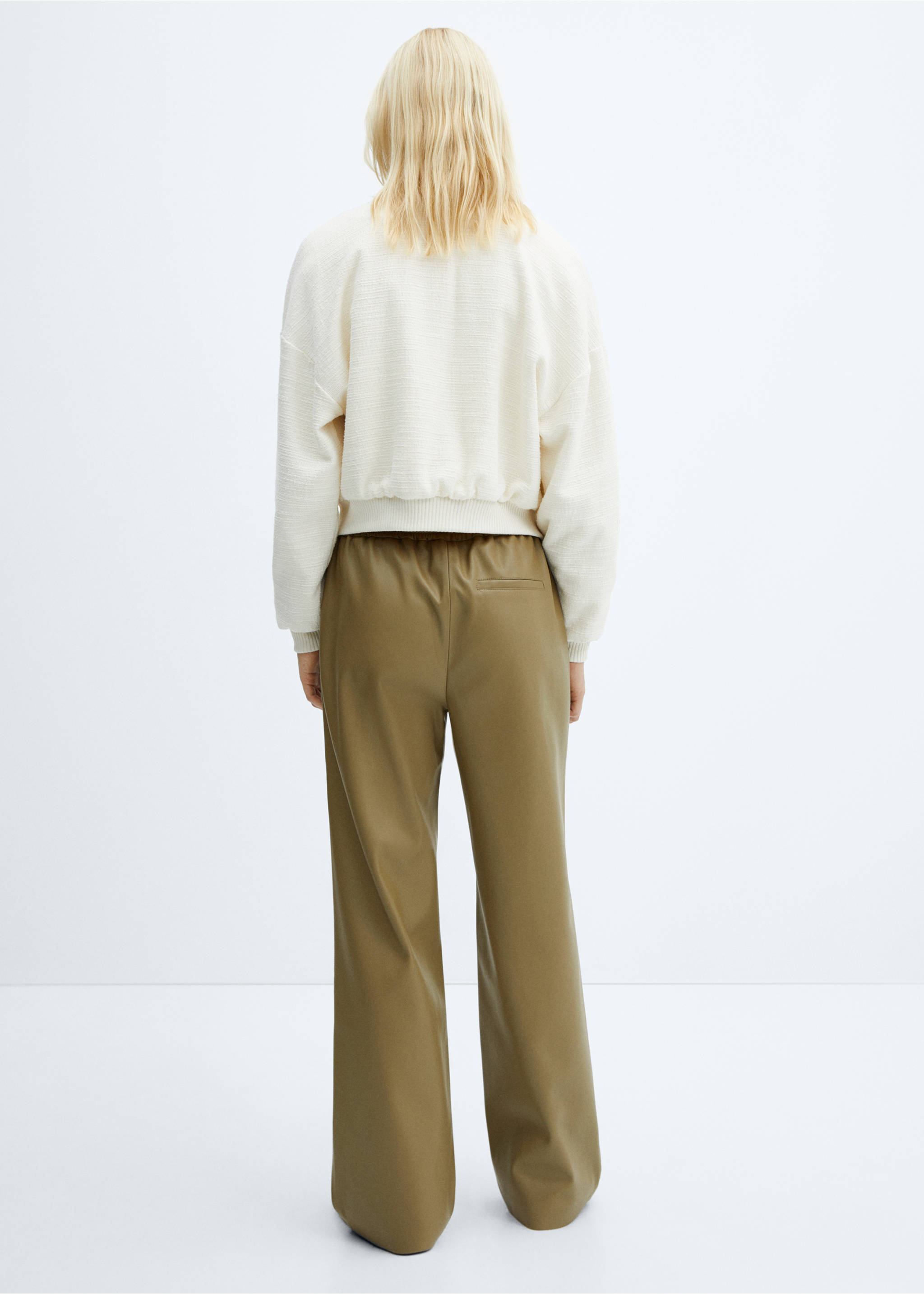 Faux-leather trousers with elastic waist - Reverse of the article, Green. Ref: 57076712-00.