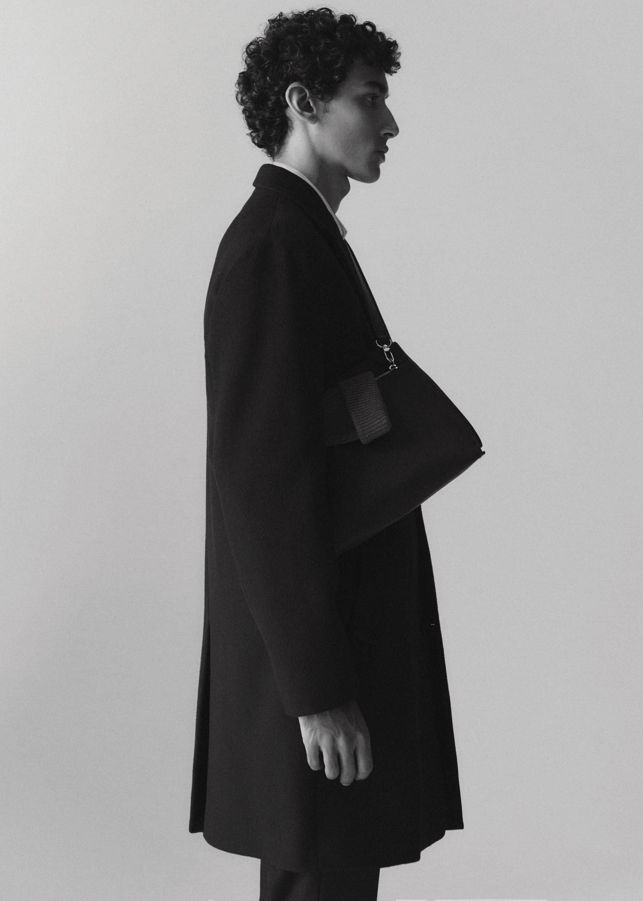 Recycled woollen coat - Details of the article 5, Black. Ref: 57077702-00.