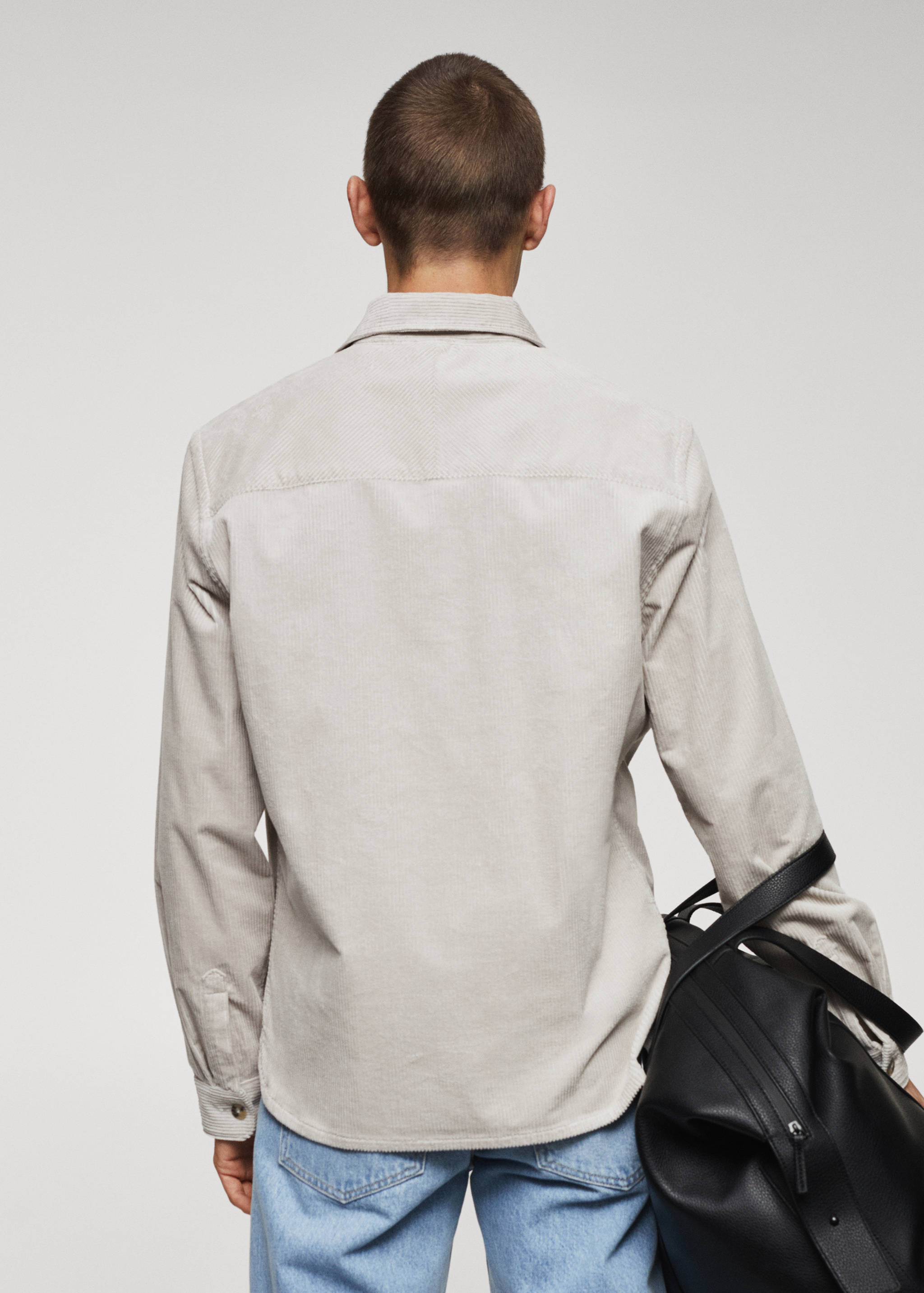 Cord-Overshirt mit Taschen - Rückseite des Artikels