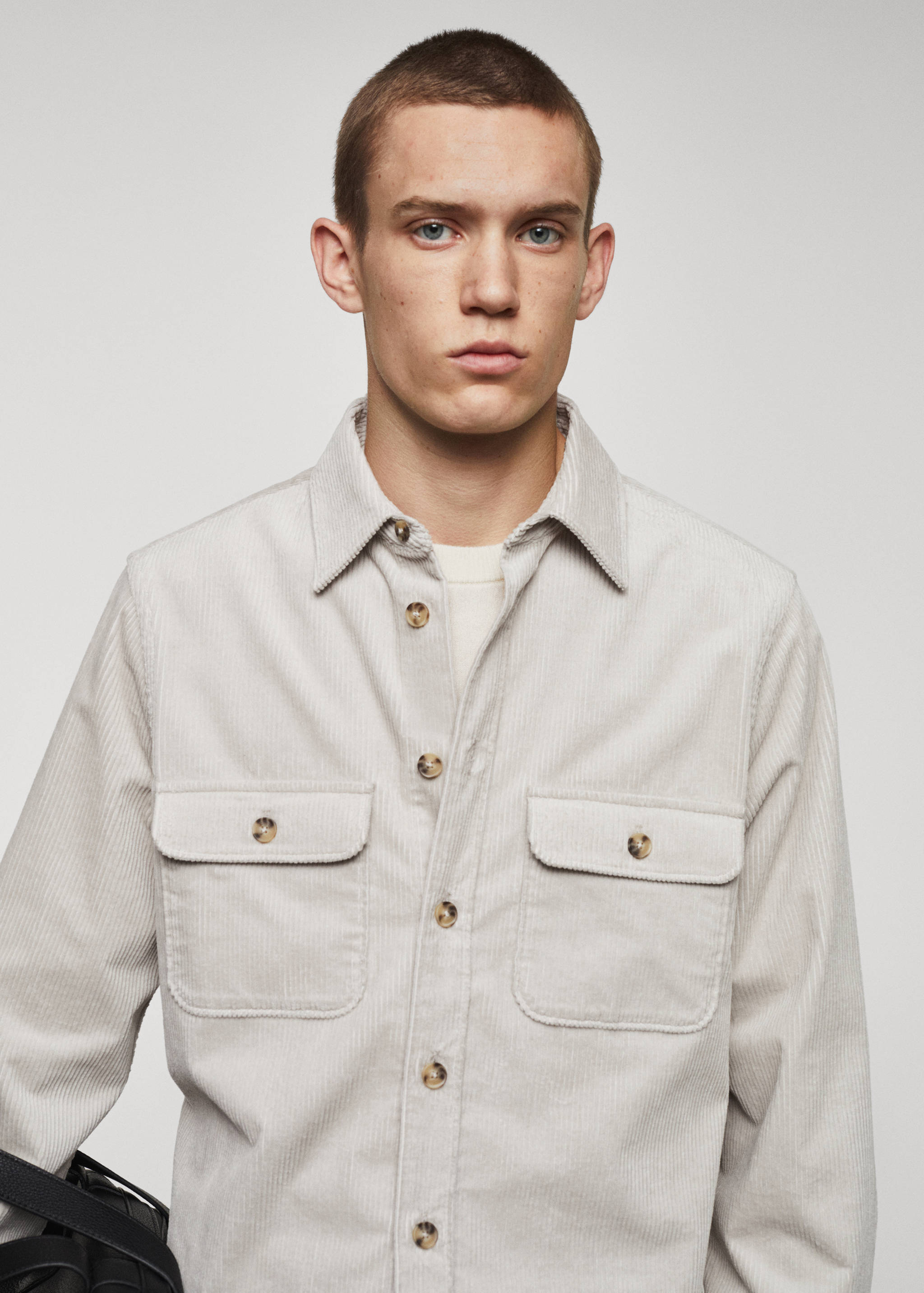 Cord-Overshirt mit Taschen - Detail des Artikels 1
