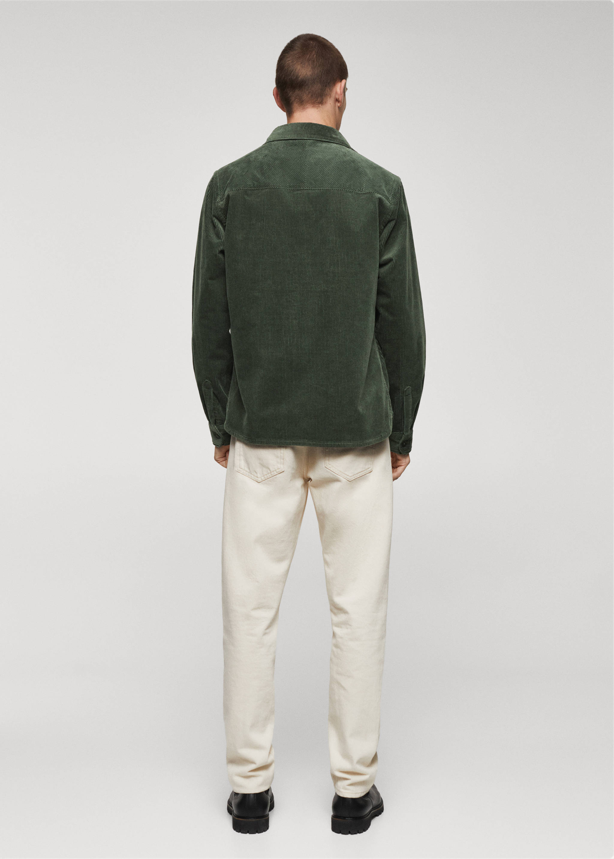 Cord-Overshirt mit Taschen - Rückseite des Artikels