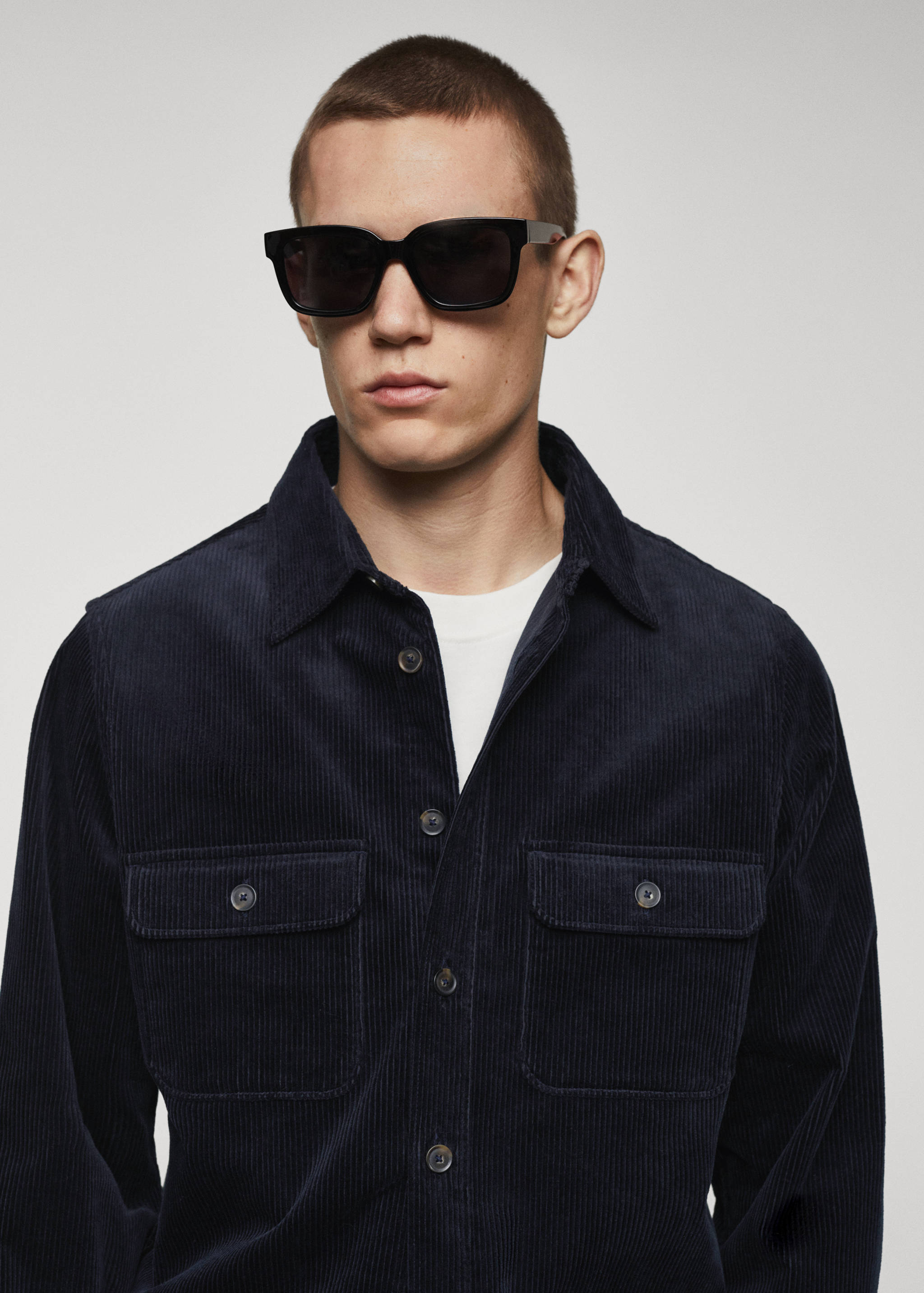 Cord-Overshirt mit Taschen - Detail des Artikels 1