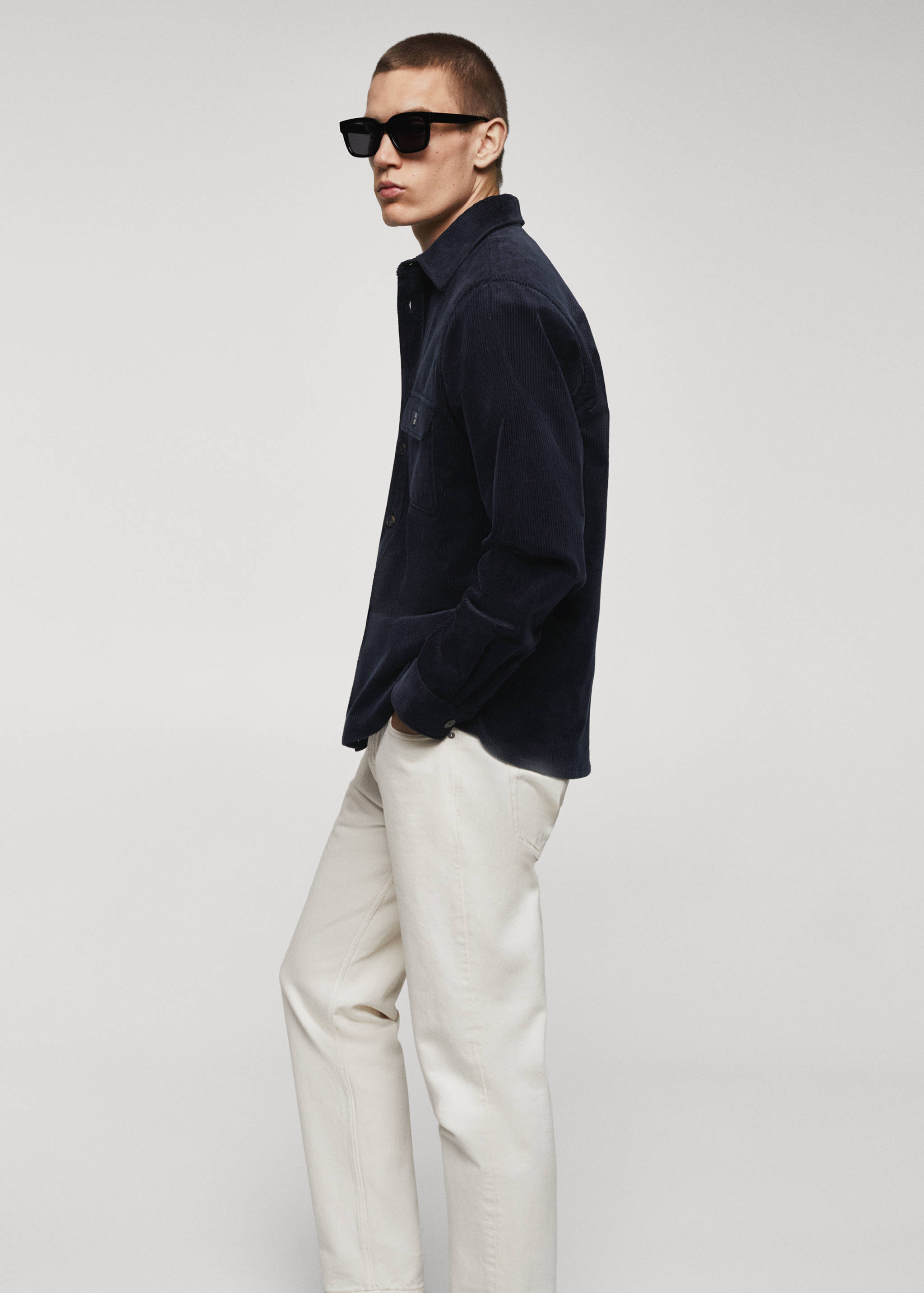 Cord-Overshirt mit Taschen - Detail des Artikels 2