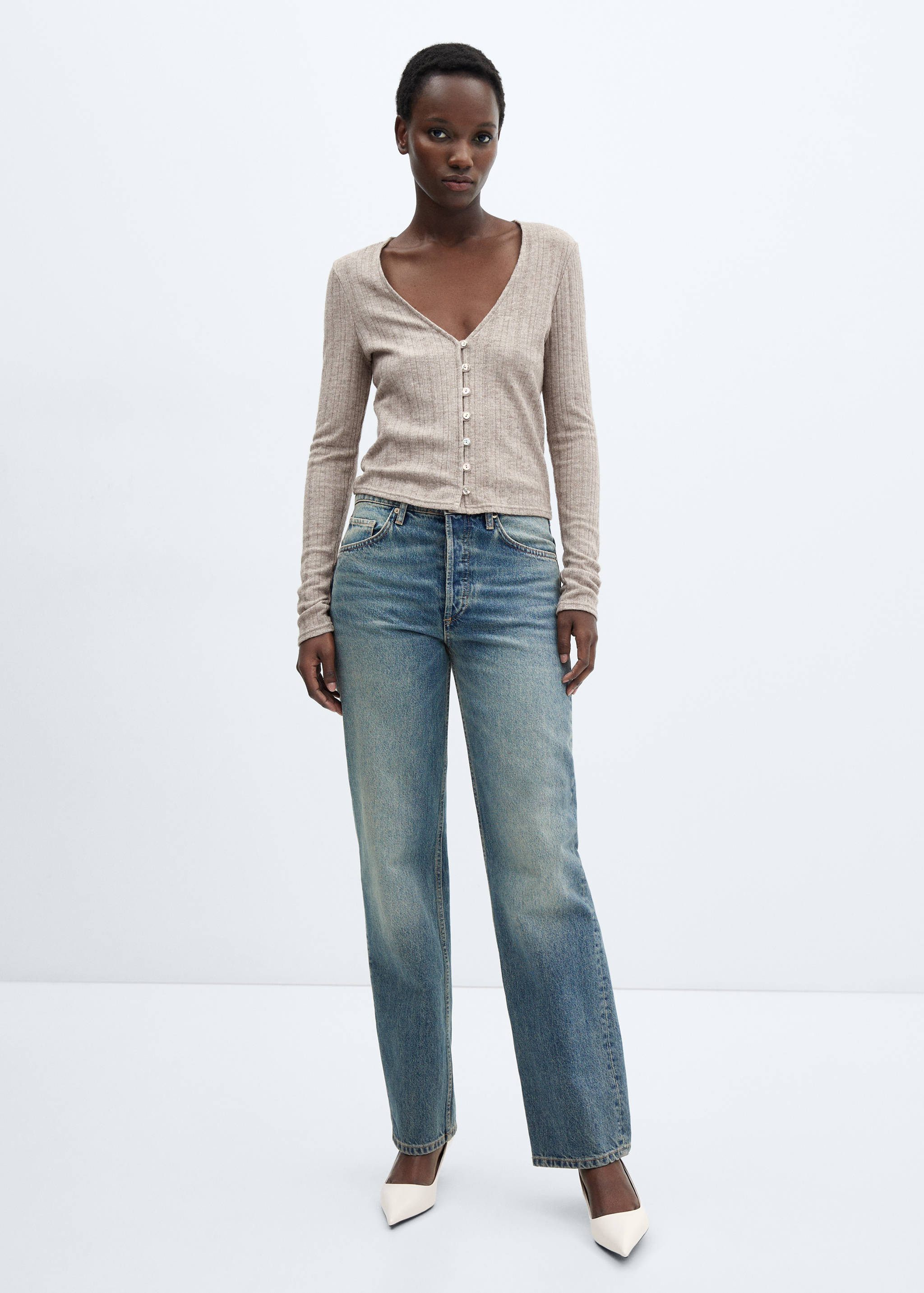 Knitted t-shirt with button - General plane