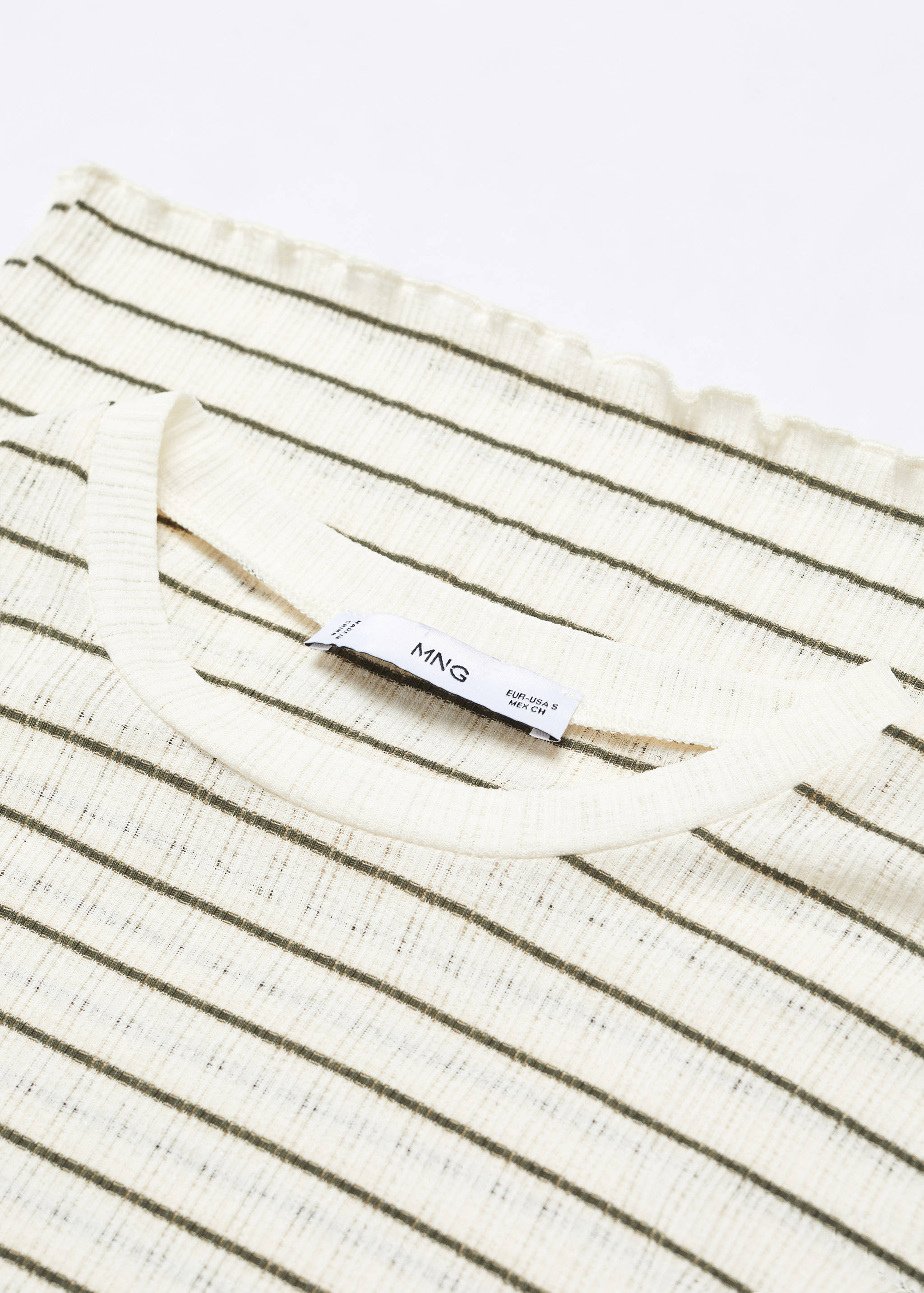 Textured striped T-shirt - Details of the article 8