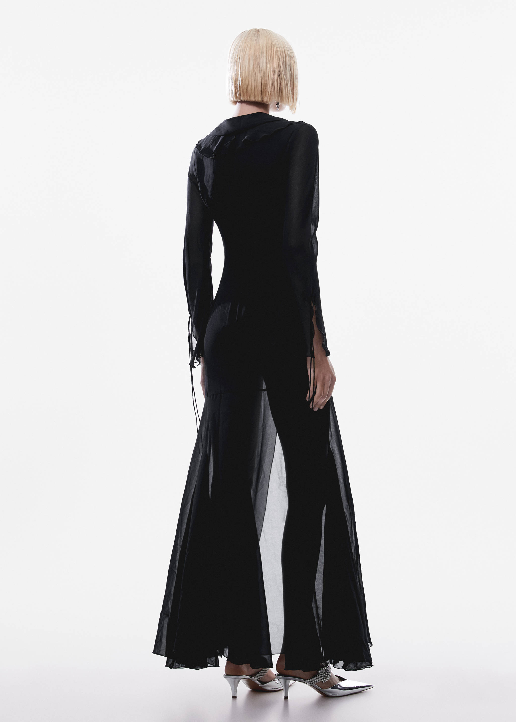 Rüschenkleid mit Trompetenärmel - Rückseite des Artikels