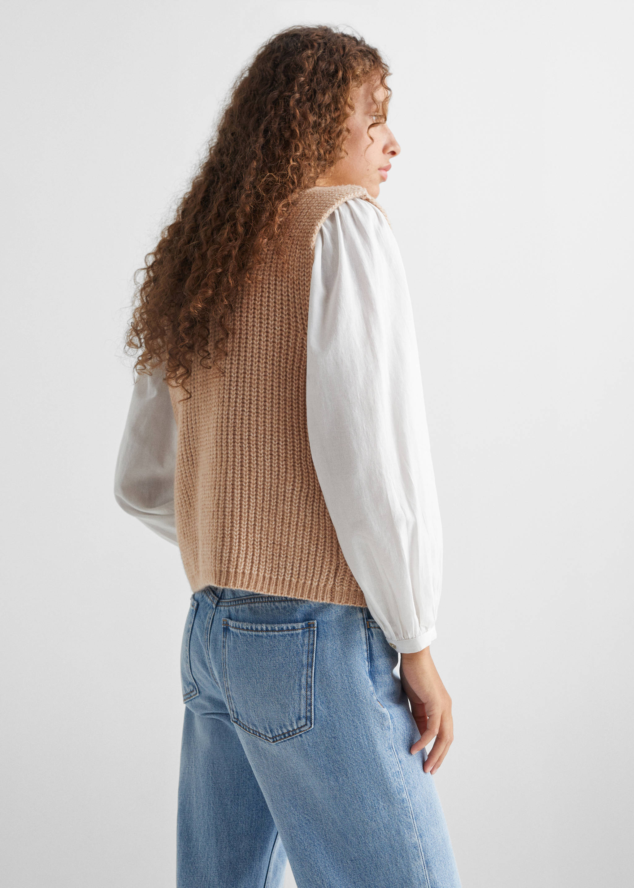 Chunky-knit gilet - Reverse of the article