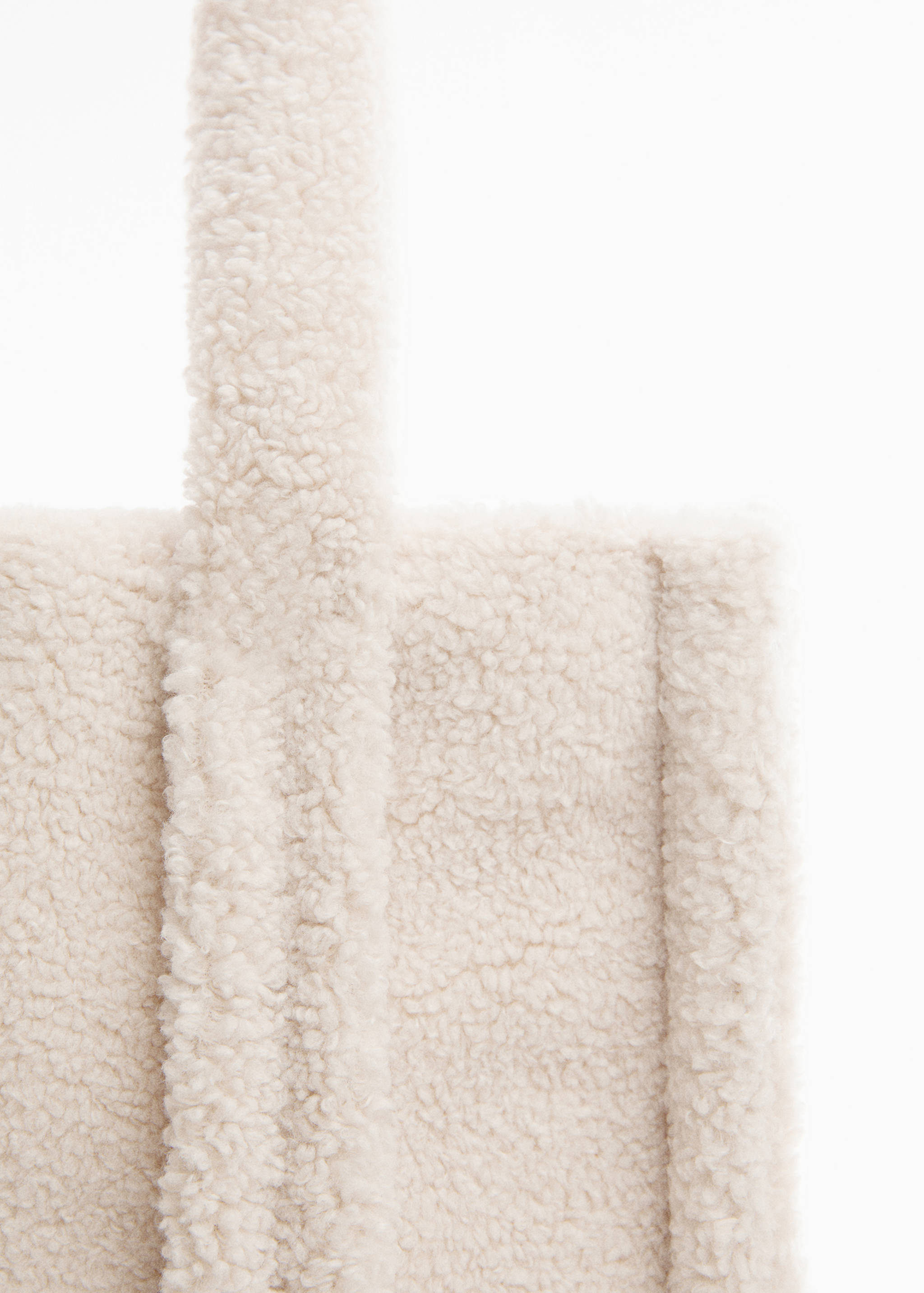 Shearling-effect bag - Details of the article 1