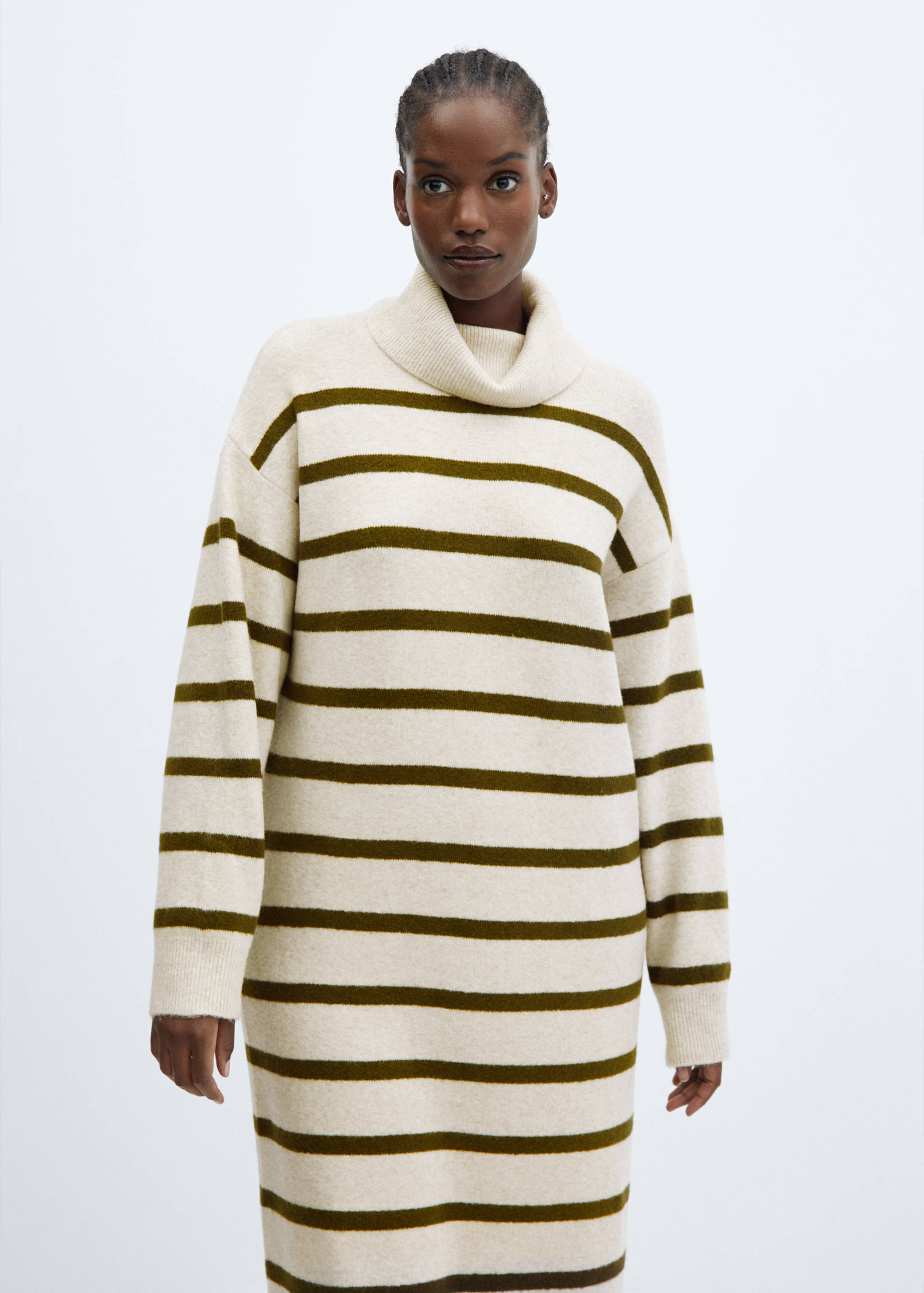 Sukienka z dzianiny z golfem - Szczegóły artykułu 5