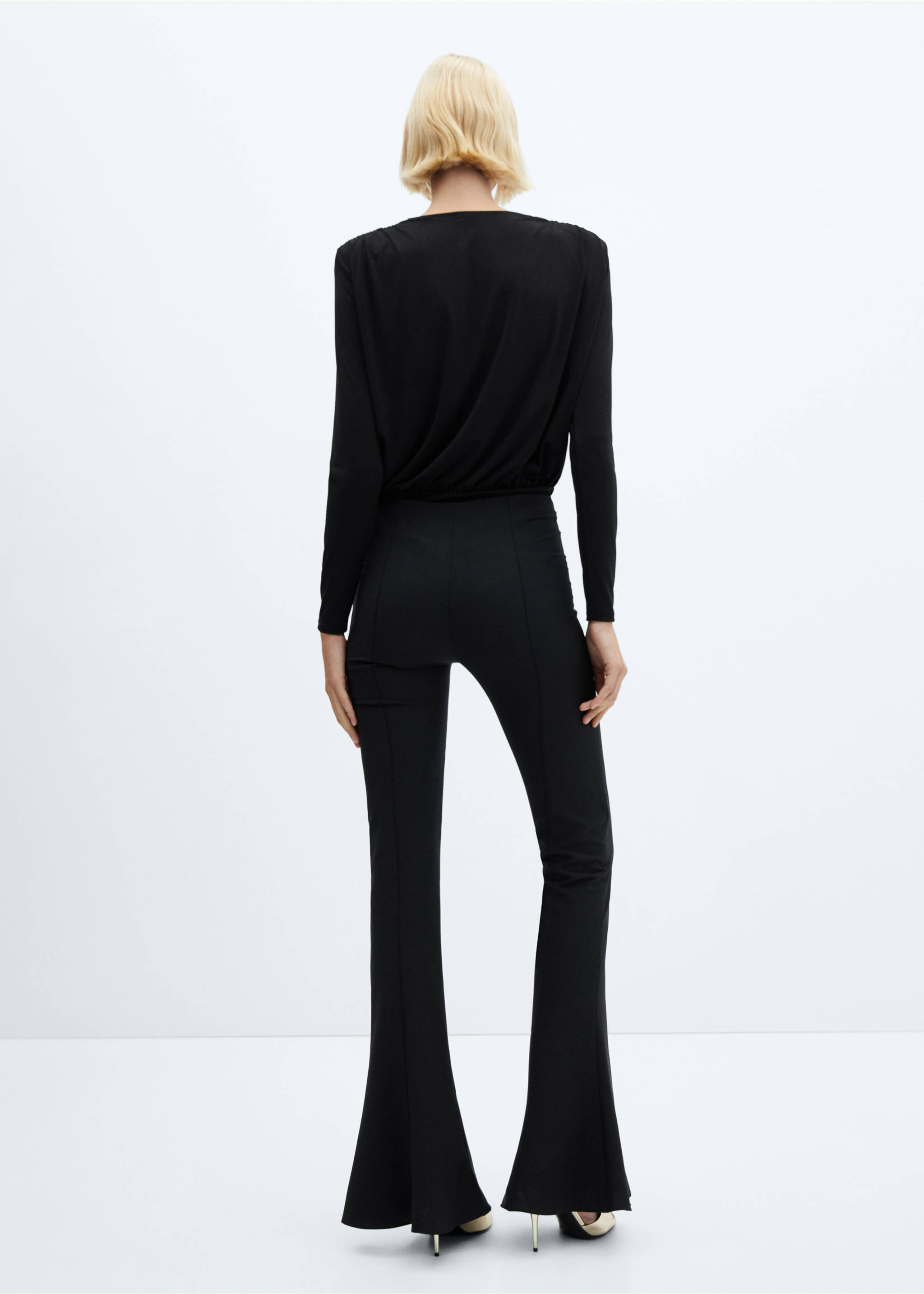 V-neck bodysuit - Reverse of the article, Black. Ref: 57079102-00.
