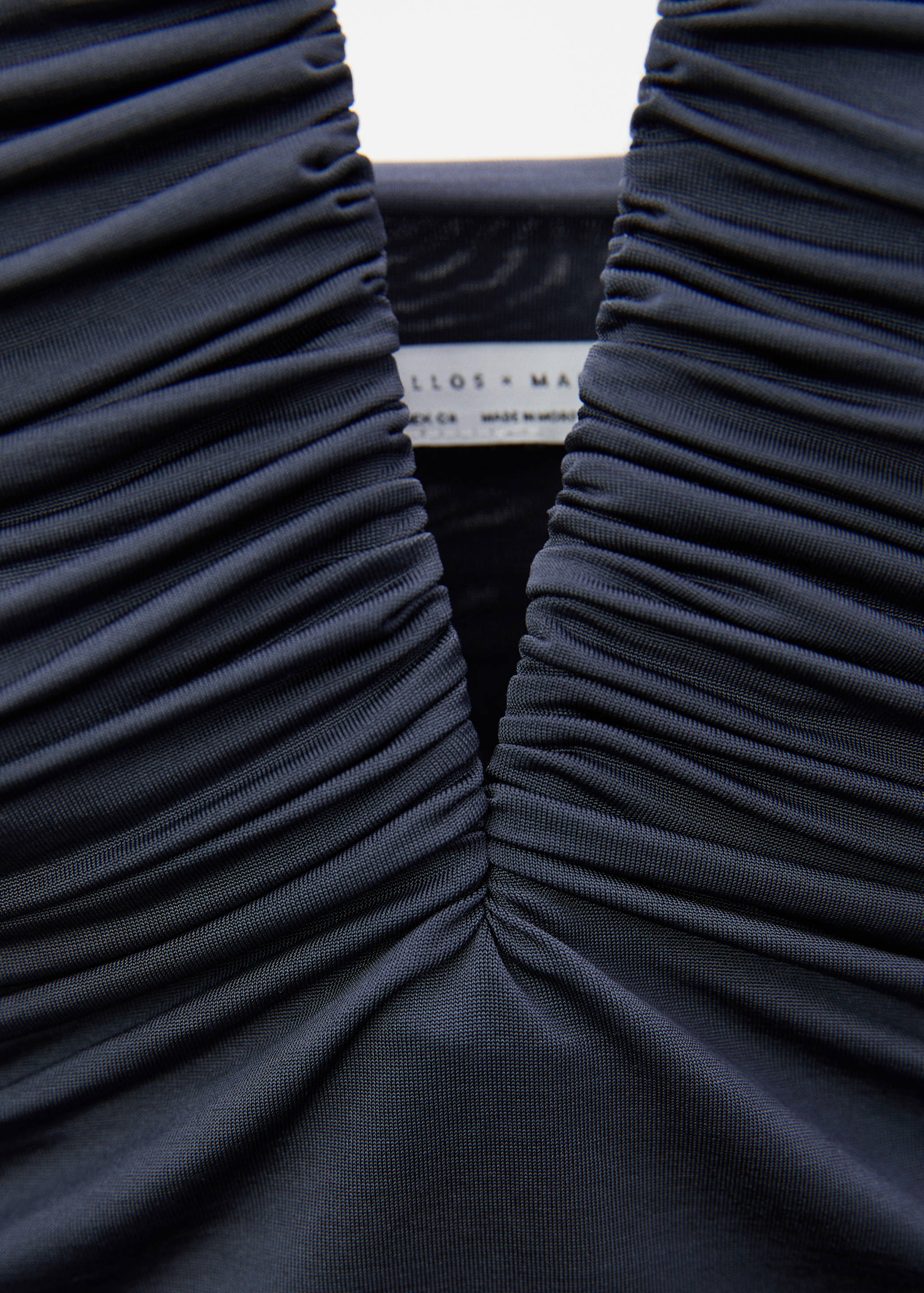 Draped strapless dress - Details of the article 8