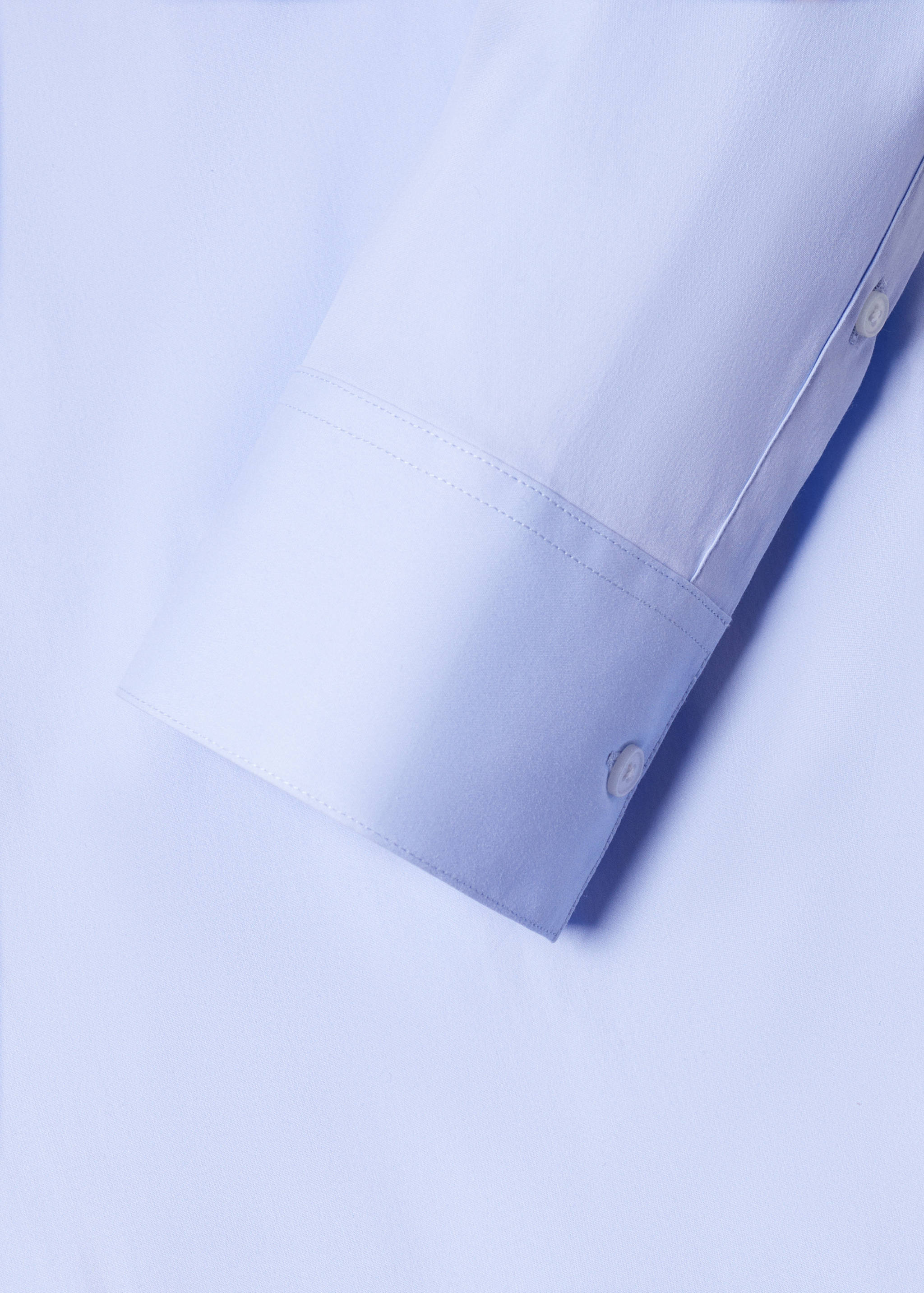 Camisa slim fit 100% lino - Vista detalle de puño