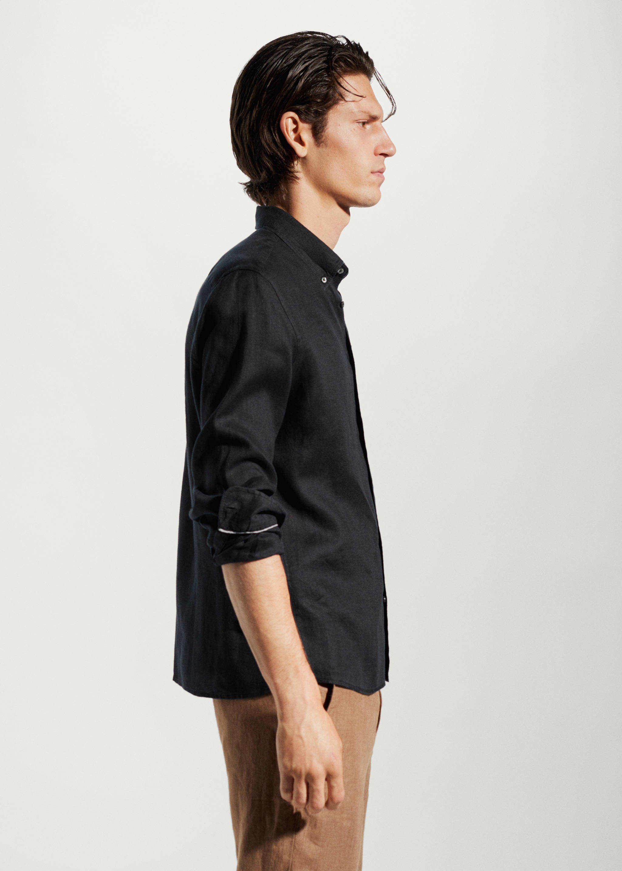 100% linen slim-fit shirt - Details of the article 2