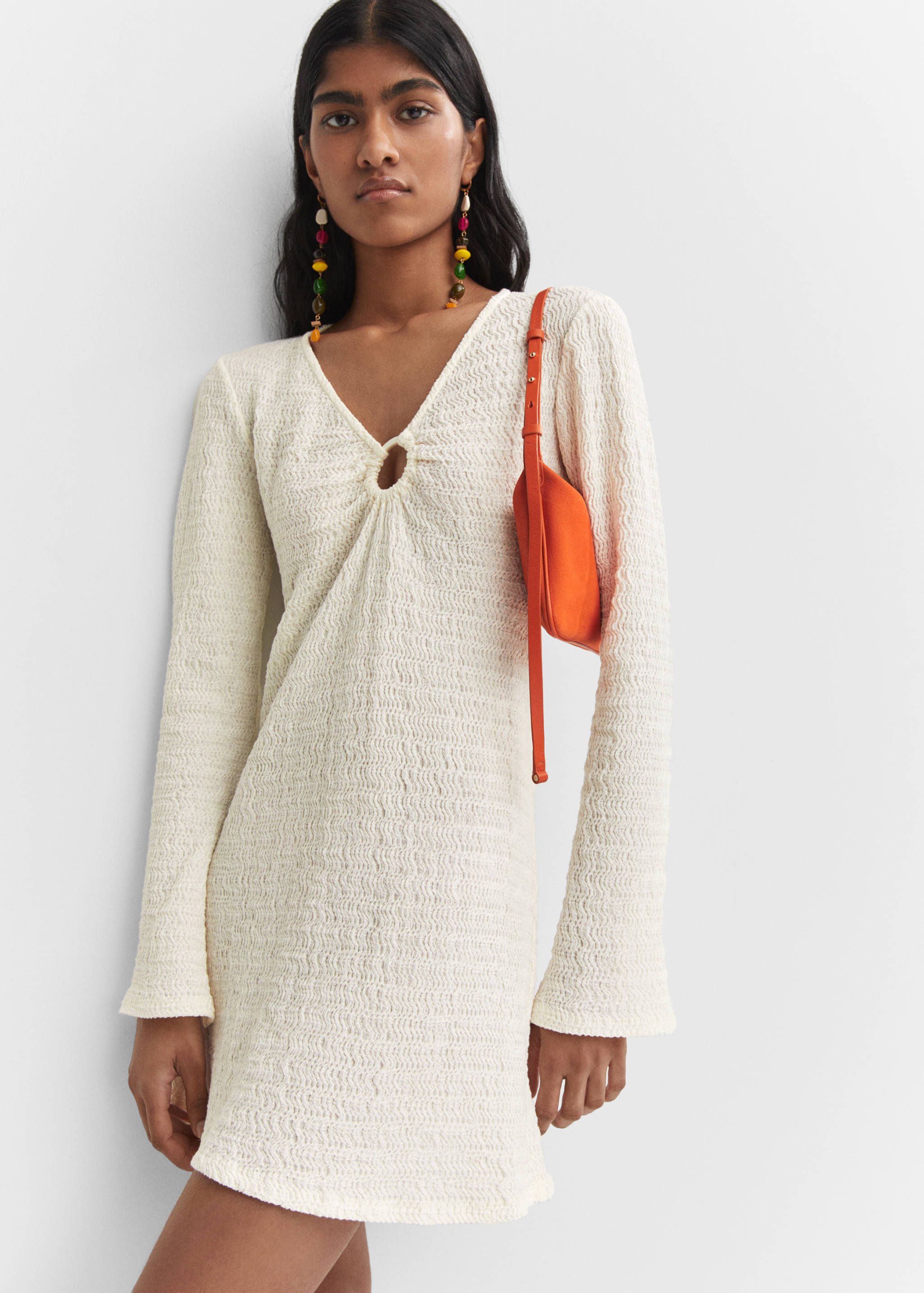 Šaty se strukturou a detailem kroužku - Detail zboží 2