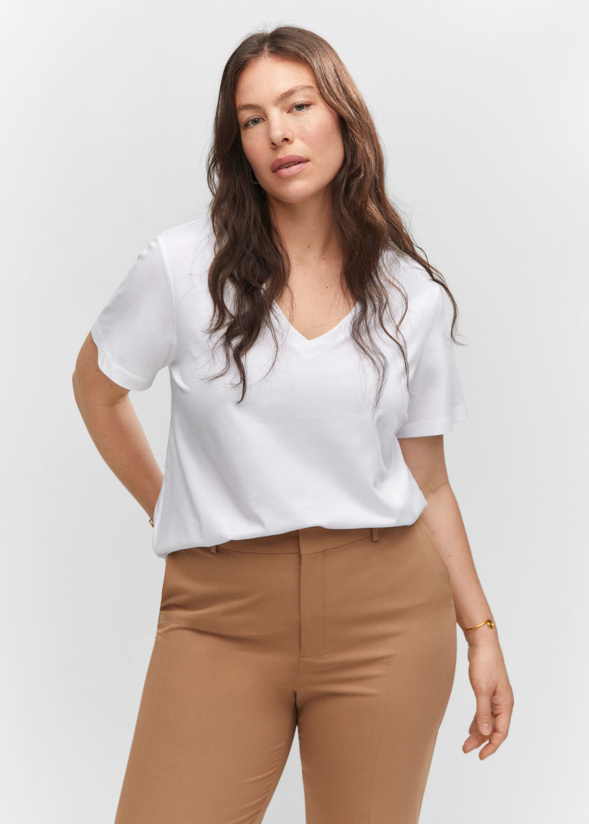 Baumwoll-T-Shirt, V-Ausschnitt - Detail des Artikels 5