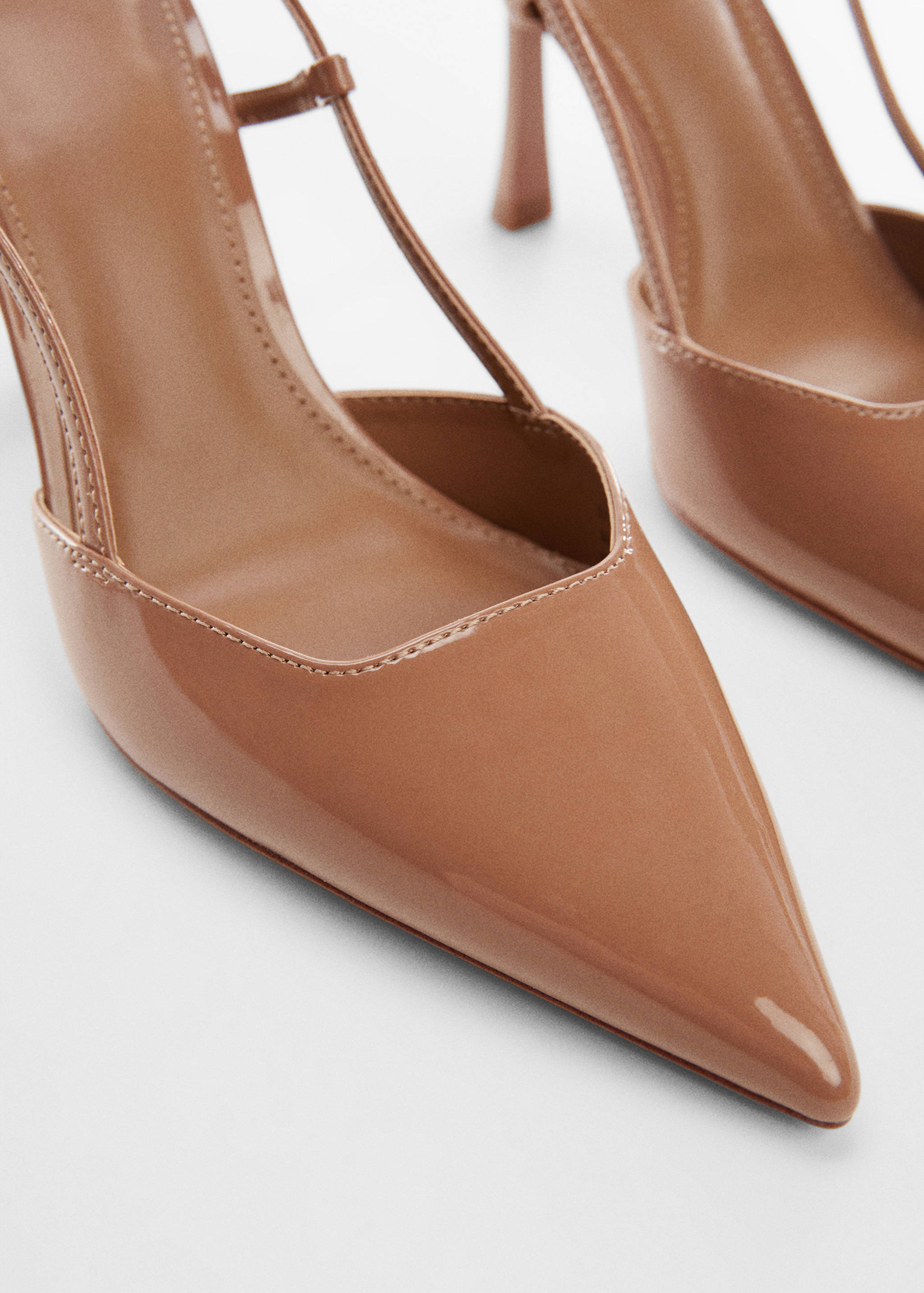 Chaussures pointues ouvertes à l’arrière - Détail de l'article 2