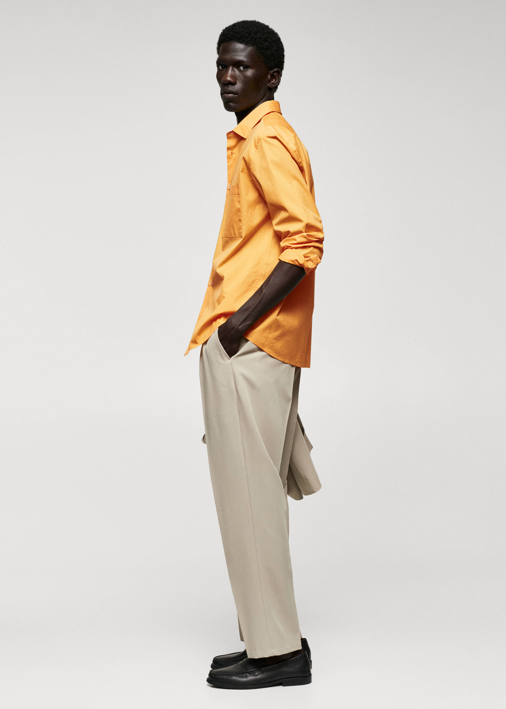 100% cotton pocket shirt - Details of the article 2